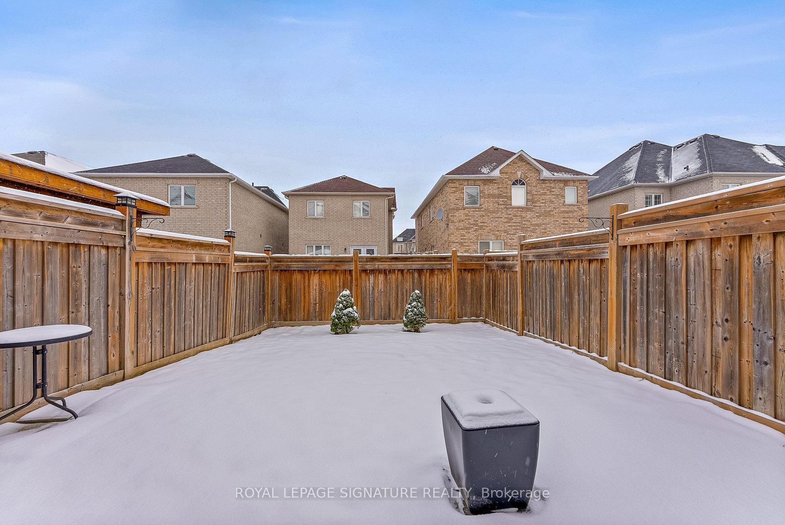 Photo 36 of 8 Zachary Place, Vaughan, Vellore Village — HOMEH