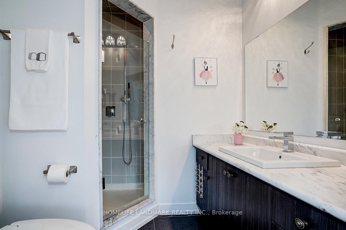 Photo 26 of 165 Salterton Circle, Vaughan, Rural Vaughan — HOMEH