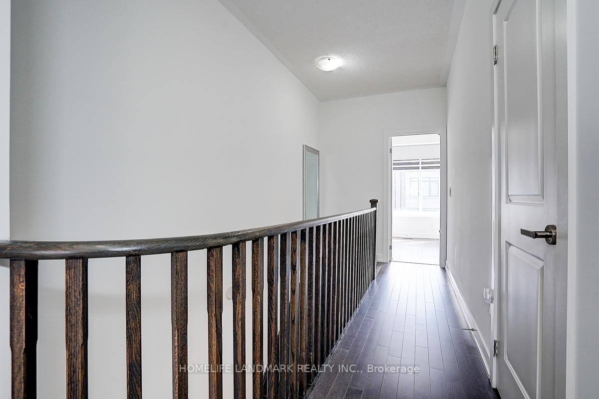 Photo 33 of 165 Salterton Circle, Vaughan, Rural Vaughan — HOMEH