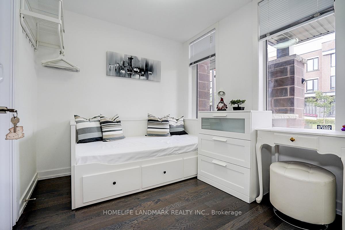Photo 34 of 165 Salterton Circle, Vaughan, Rural Vaughan — HOMEH