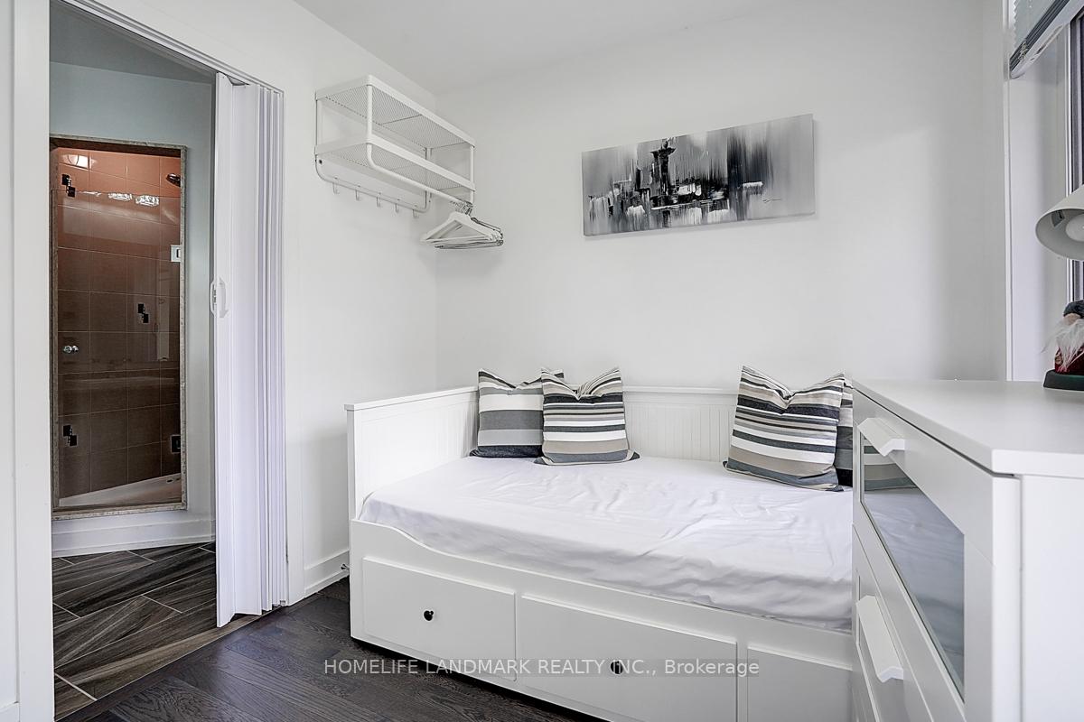 Photo 36 of 165 Salterton Circle, Vaughan, Rural Vaughan — HOMEH