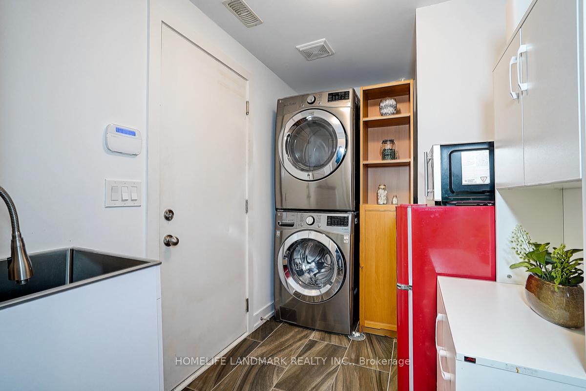 Photo 38 of 165 Salterton Circle, Vaughan, Rural Vaughan — HOMEH