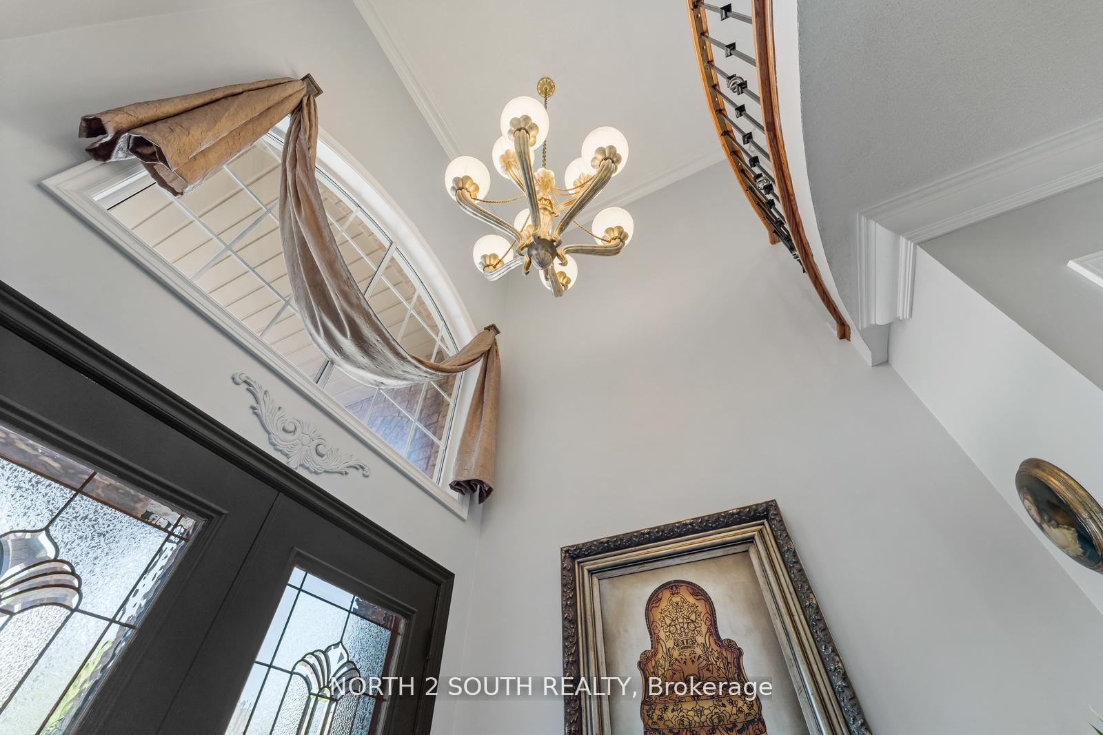 Photo 7 of 121 Royal Pine Avenue, Vaughan, Sonoma Heights — HOMEH