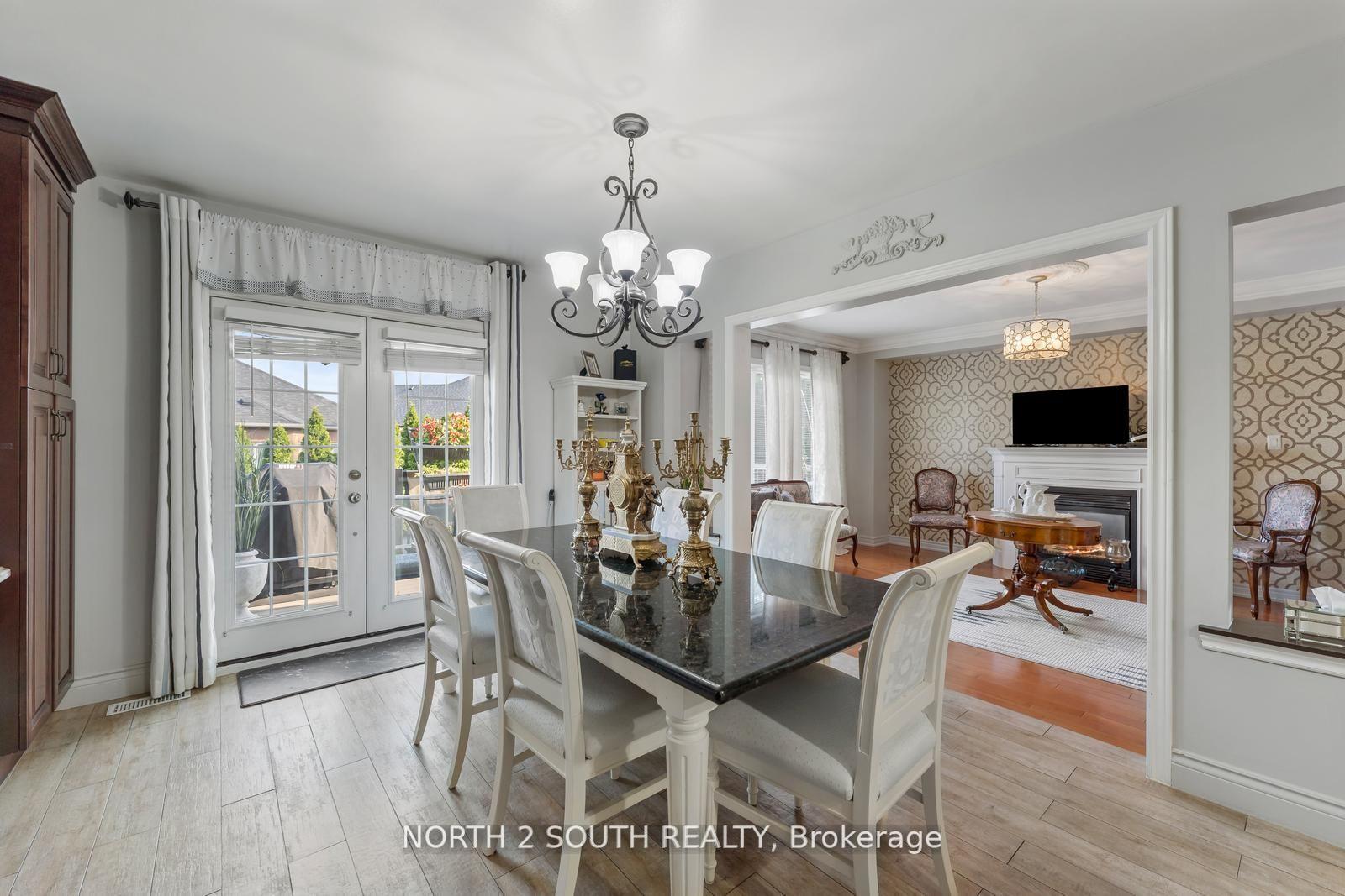 Photo 15 of 121 Royal Pine Avenue, Vaughan, Sonoma Heights — HOMEH