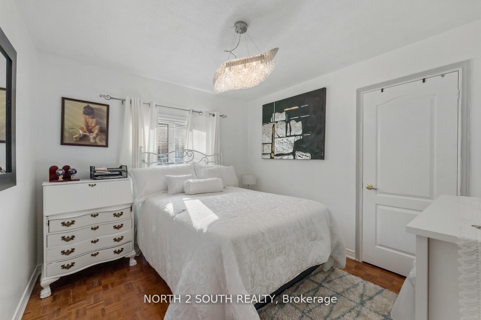 Photo 30 of 121 Royal Pine Avenue, Vaughan, Sonoma Heights — HOMEH