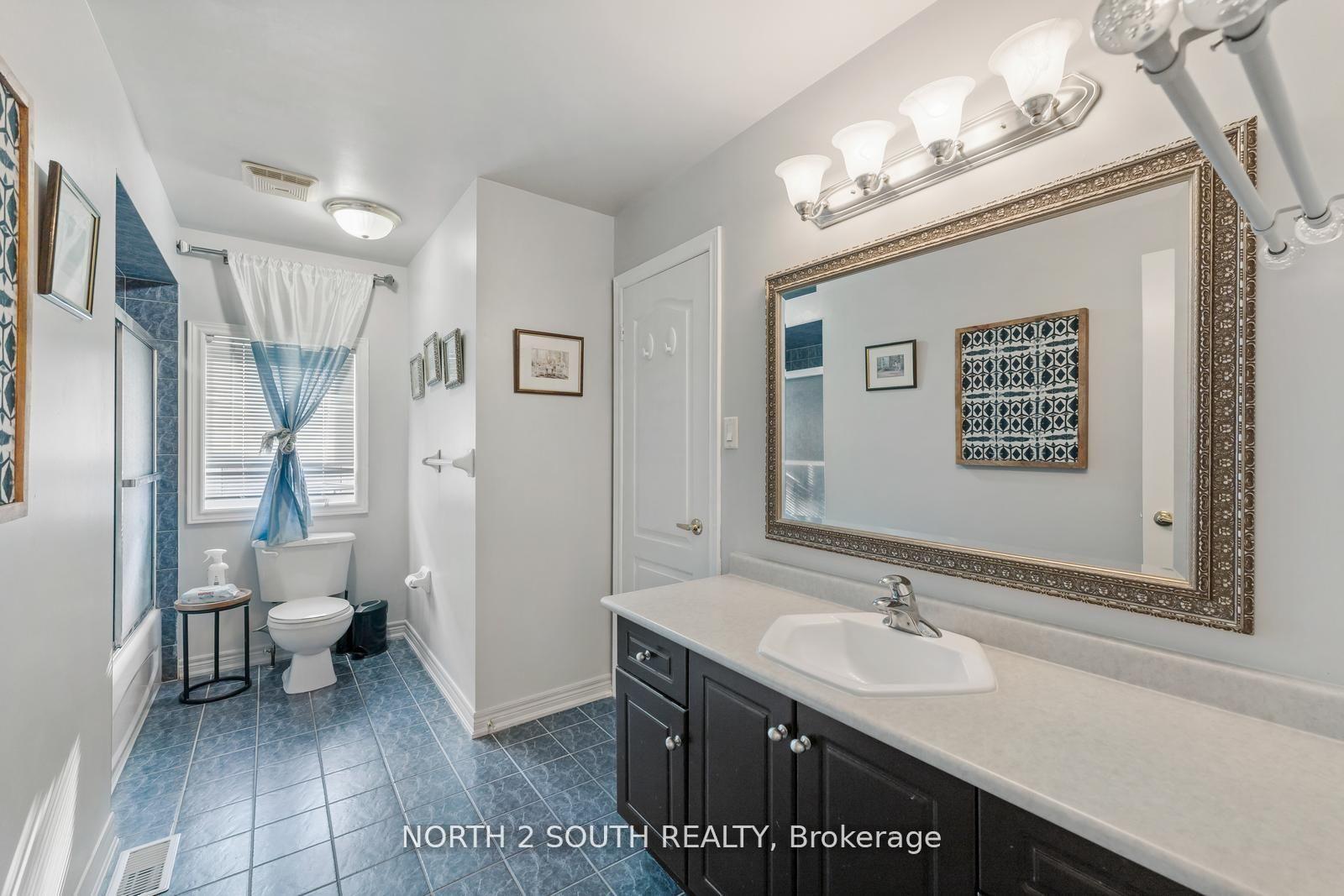 Photo 32 of 121 Royal Pine Avenue, Vaughan, Sonoma Heights — HOMEH