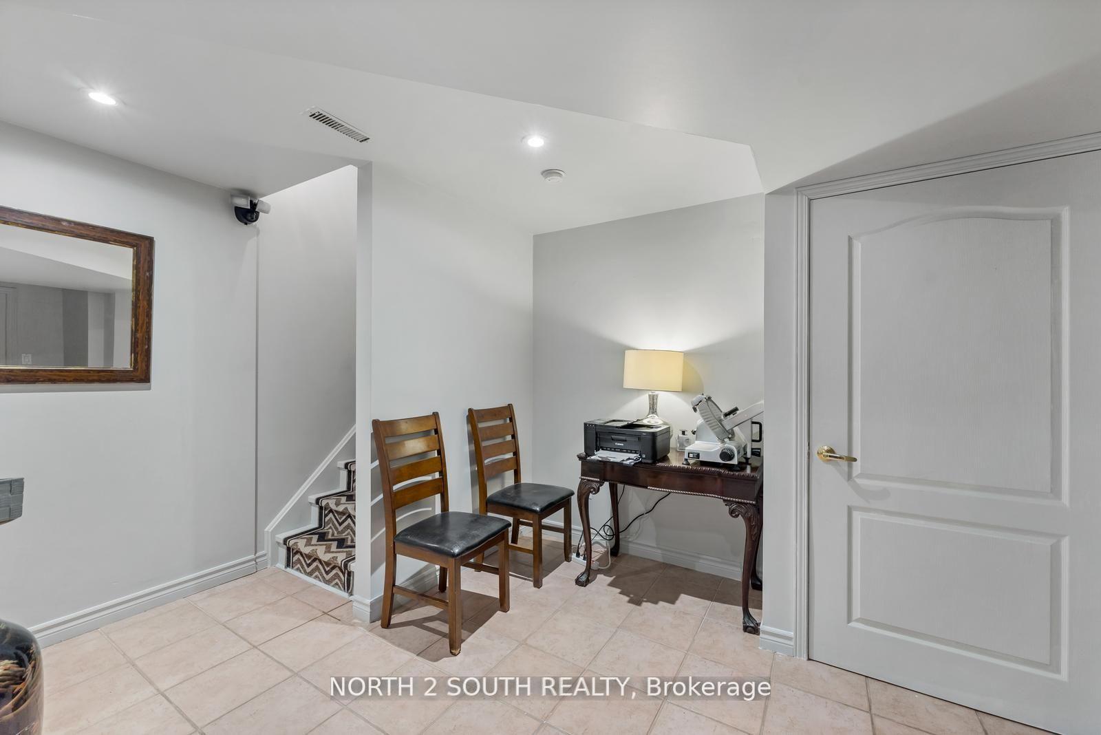 Photo 34 of 121 Royal Pine Avenue, Vaughan, Sonoma Heights — HOMEH