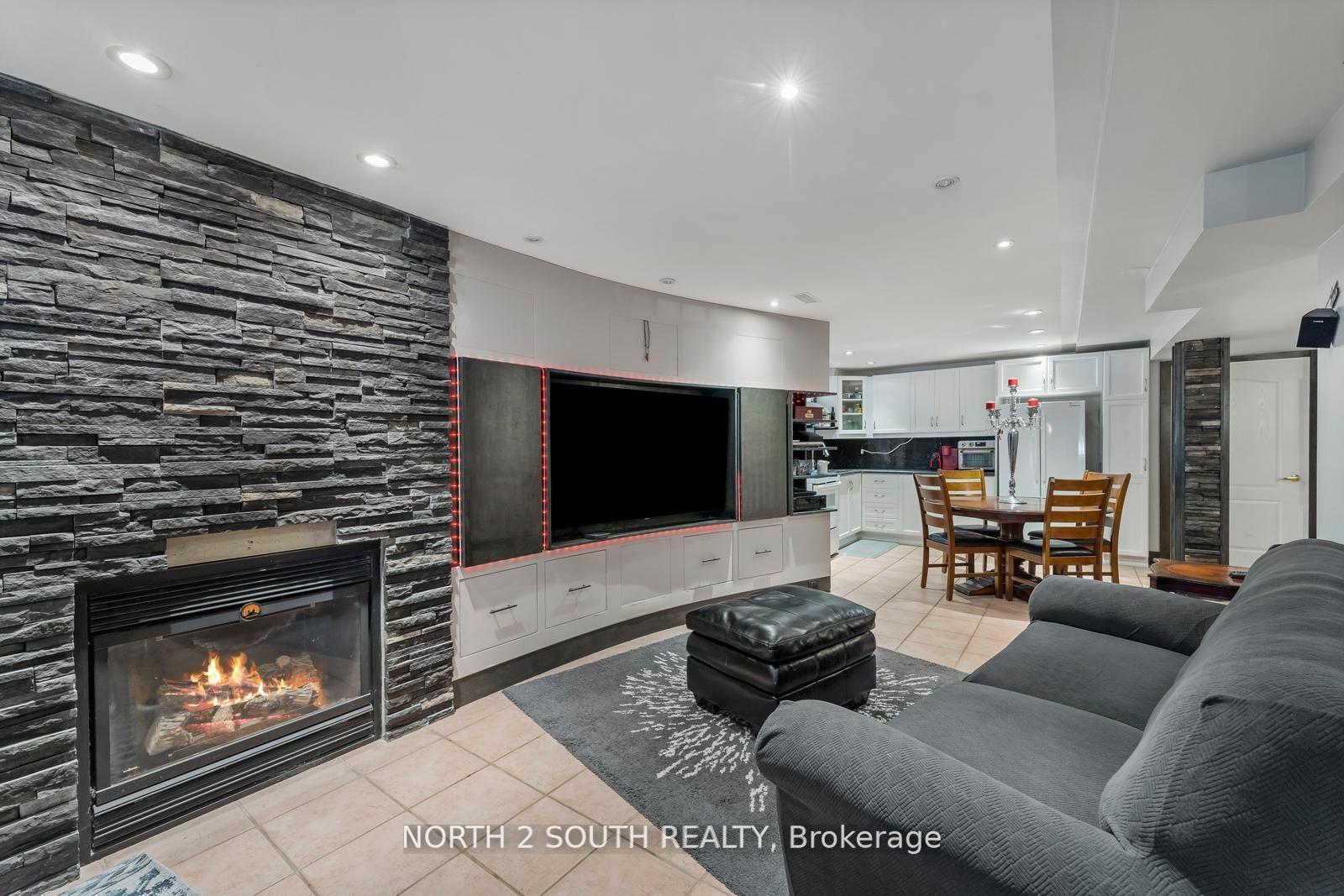 Photo 39 of 121 Royal Pine Avenue, Vaughan, Sonoma Heights — HOMEH