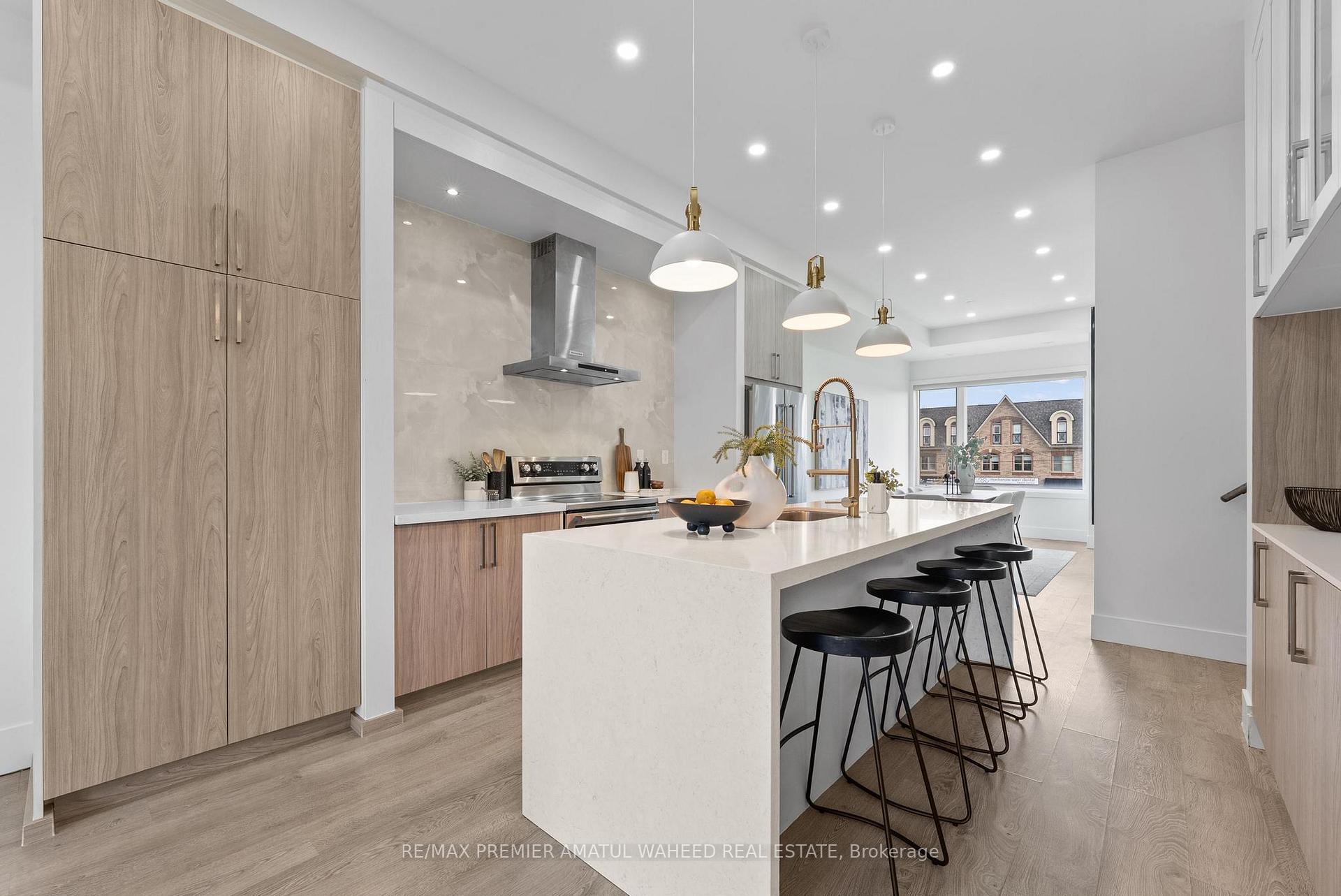 Photo 8 of 3928 Major Mackenzie Drive, Vaughan, Vellore Village — HOMEH