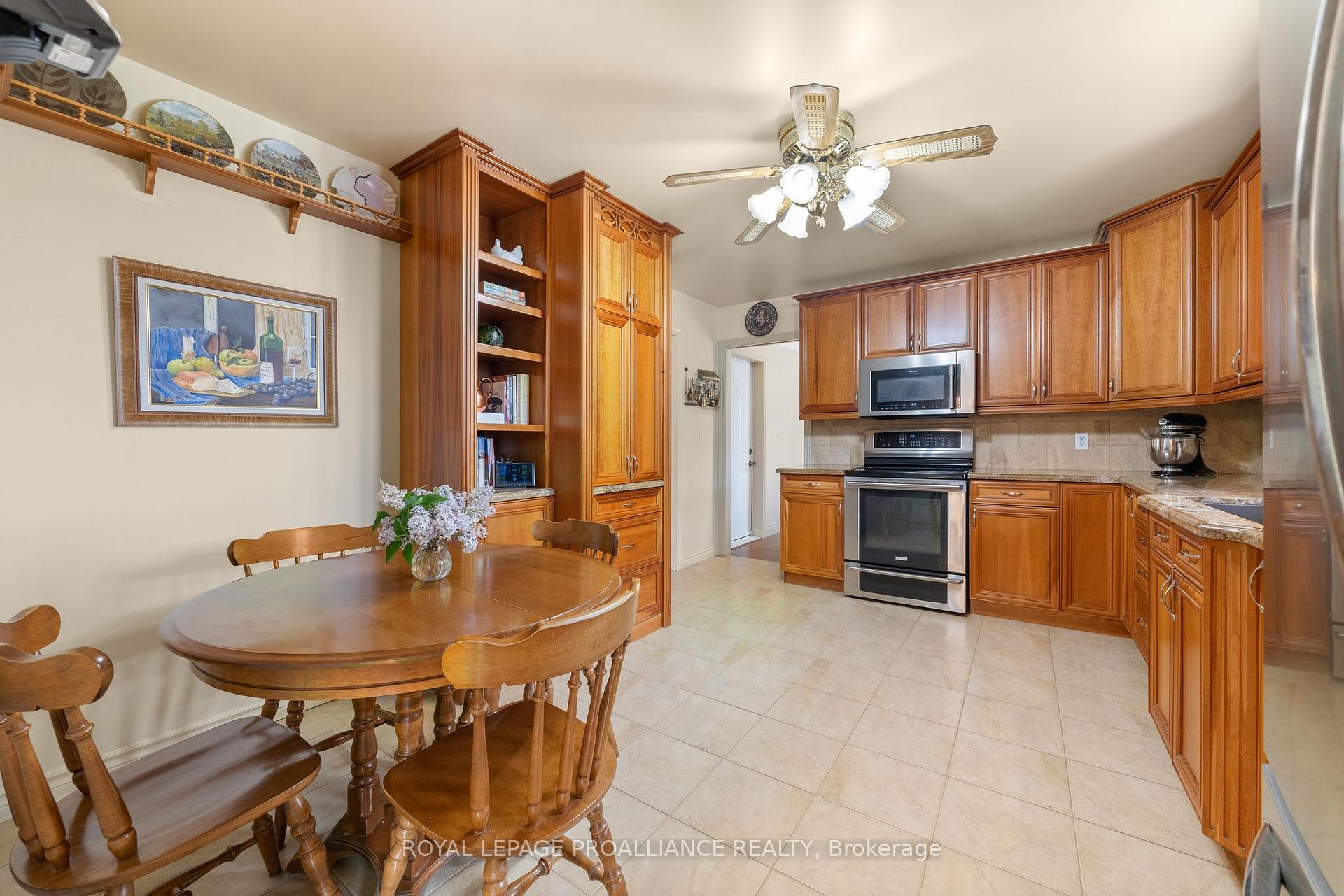 Photo 16 of 3286 County Rd 3, Prince Edward County, Ameliasburg Ward — HOMEH
