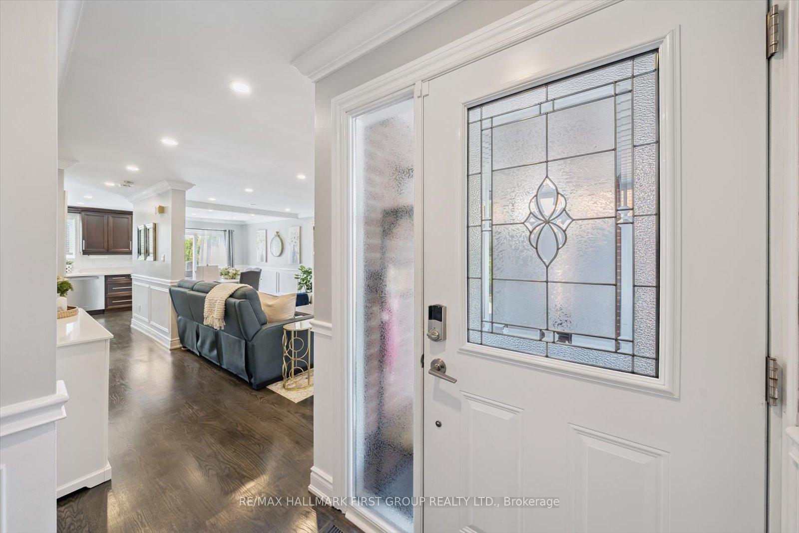 Photo 4 of 51 Andrea Lane, Vaughan, East Woodbridge — HOMEH