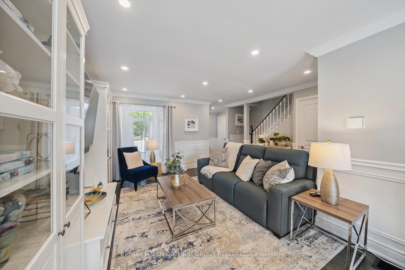 Photo 8 of 51 Andrea Lane, Vaughan, East Woodbridge — HOMEH
