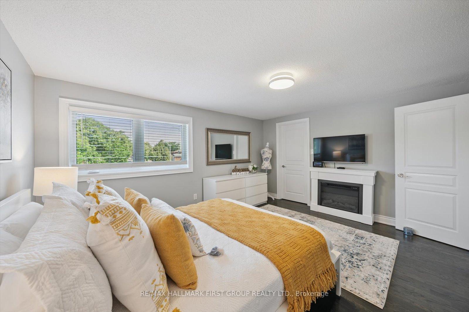 Photo 18 of 51 Andrea Lane, Vaughan, East Woodbridge — HOMEH