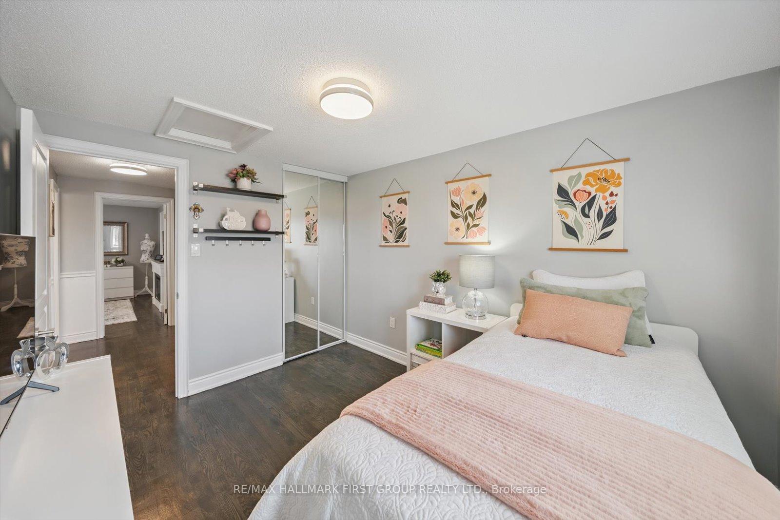 Photo 25 of 51 Andrea Lane, Vaughan, East Woodbridge — HOMEH