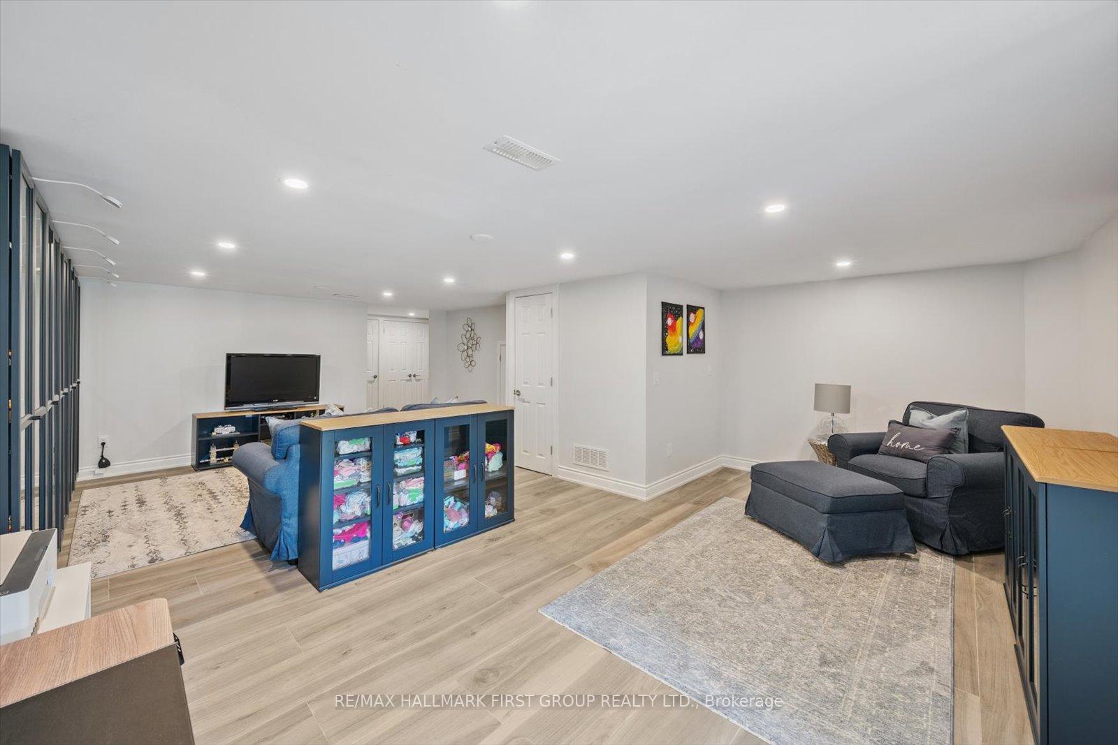 Photo 29 of 51 Andrea Lane, Vaughan, East Woodbridge — HOMEH