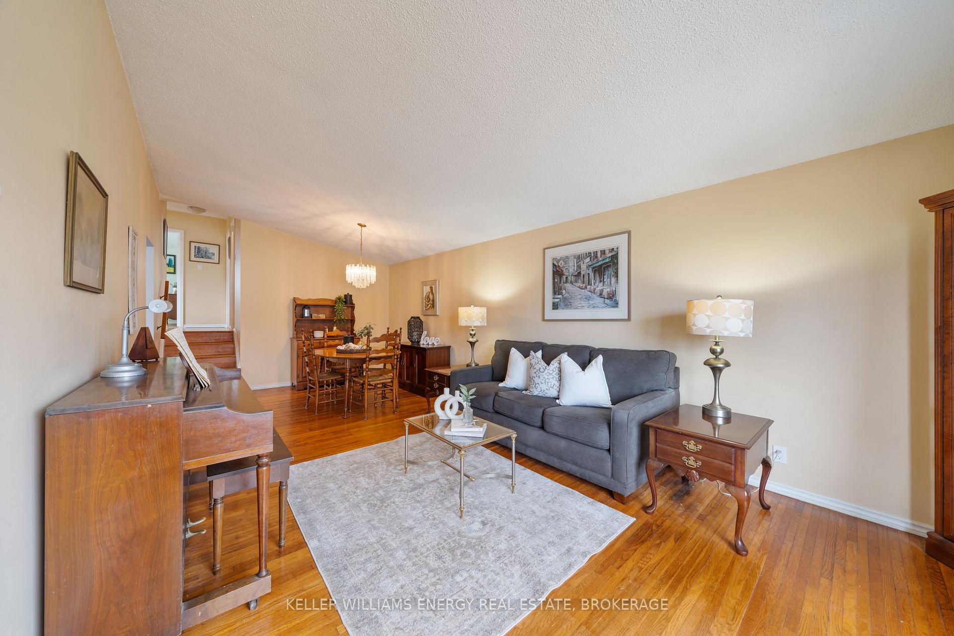 Photo 11 of 728 Annland Street, Pickering, Bay Ridges — HOMEH