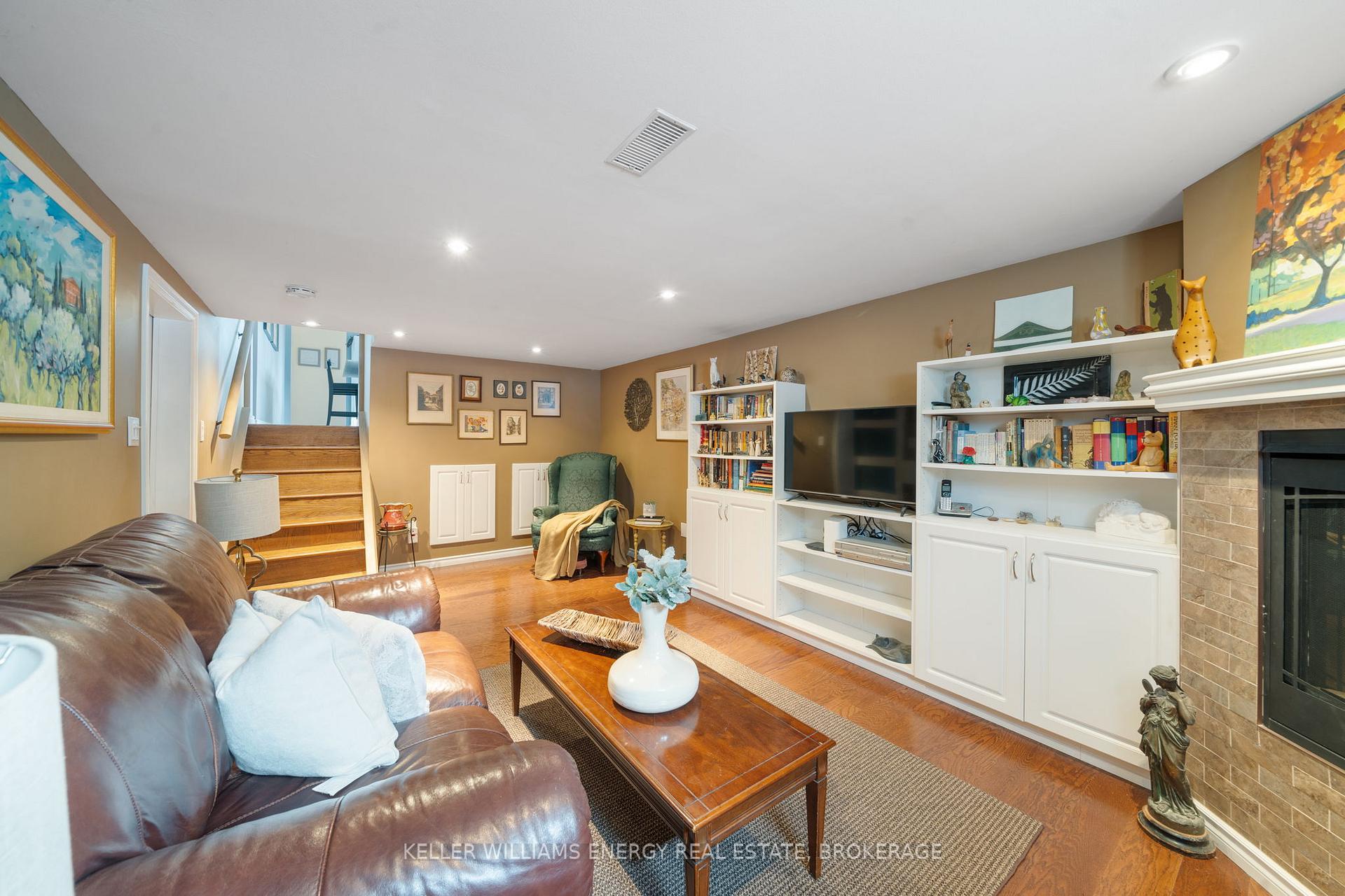 Photo 23 of 728 Annland Street, Pickering, Bay Ridges — HOMEH