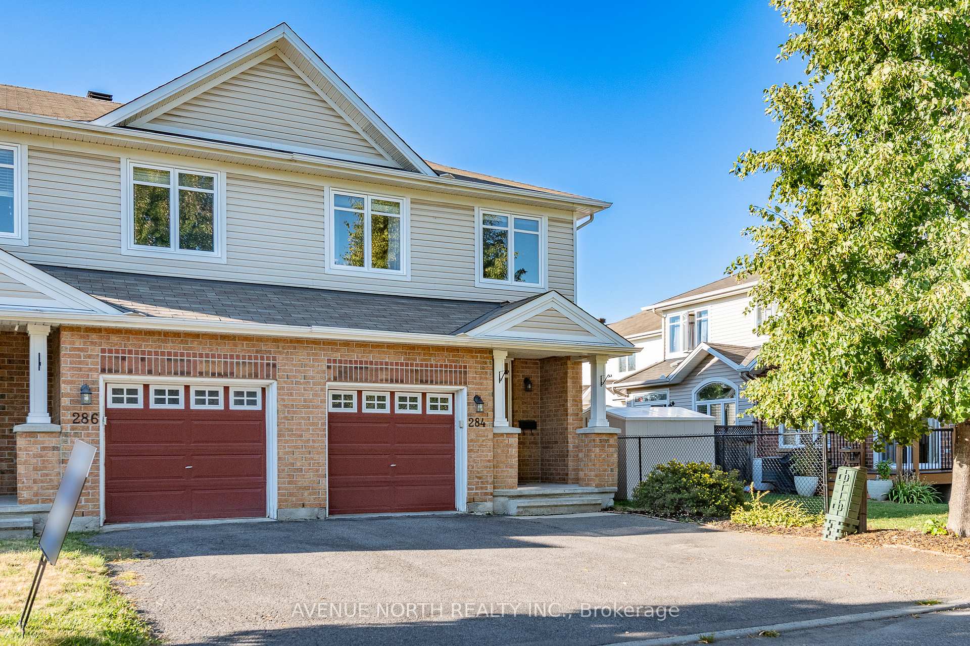 Photo 6 of 284 Parkin Circle, Ottawa, Blossom Park/Kemp Park/Findlay Creek — HOMEH