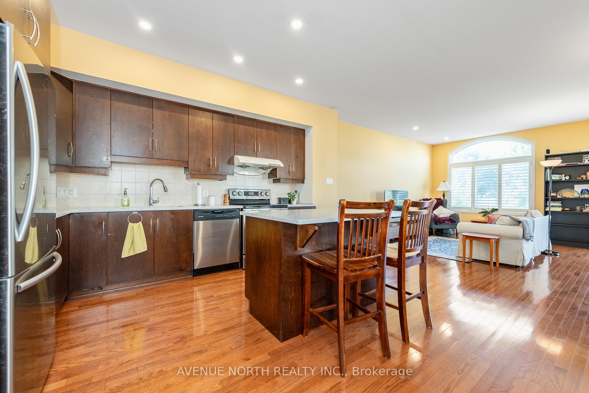 Photo 11 of 284 Parkin Circle, Ottawa, Blossom Park/Kemp Park/Findlay Creek — HOMEH