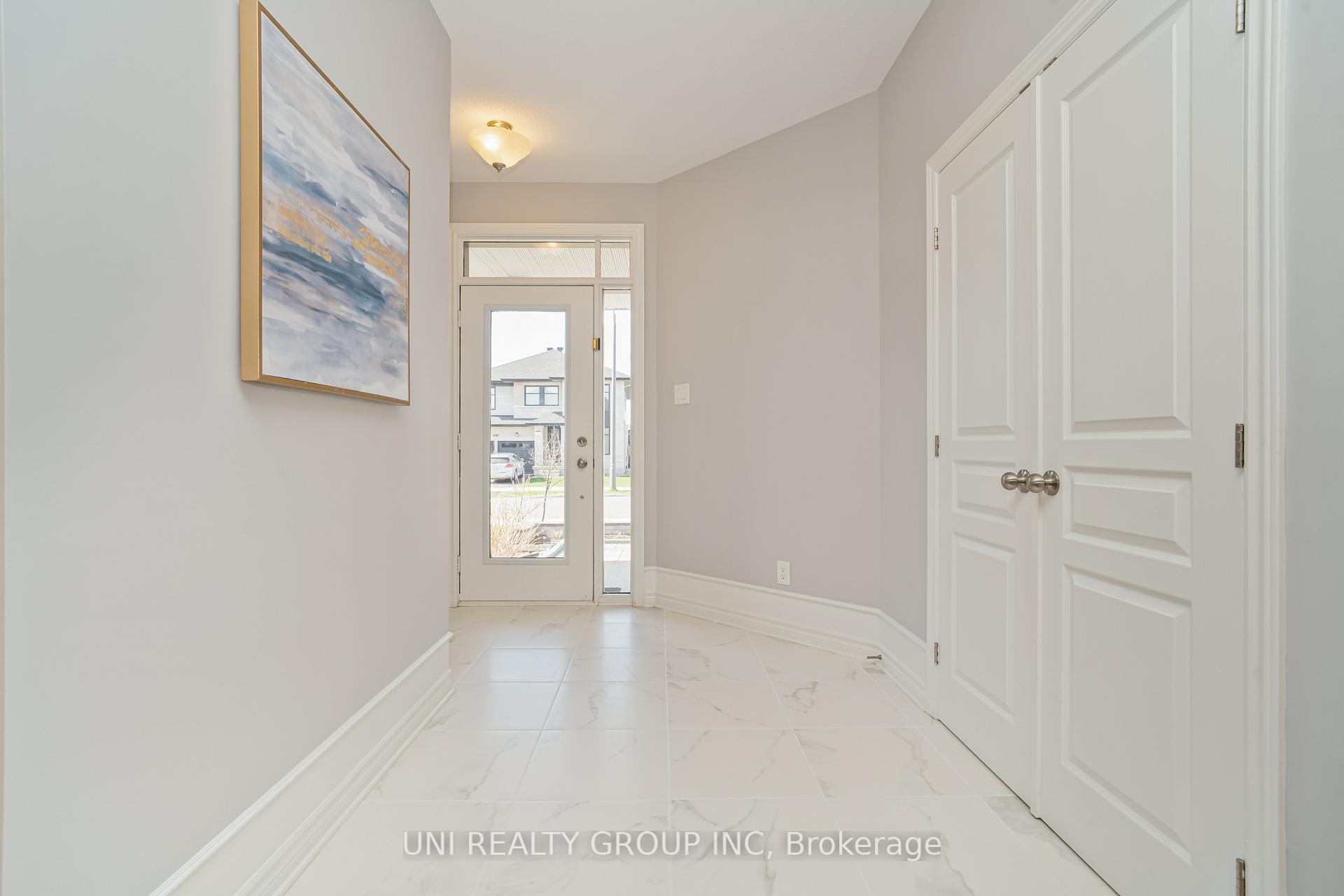Photo 3 of 172 Cambie Road, Ottawa, Riverside South/Gloucester Glen — HOMEH