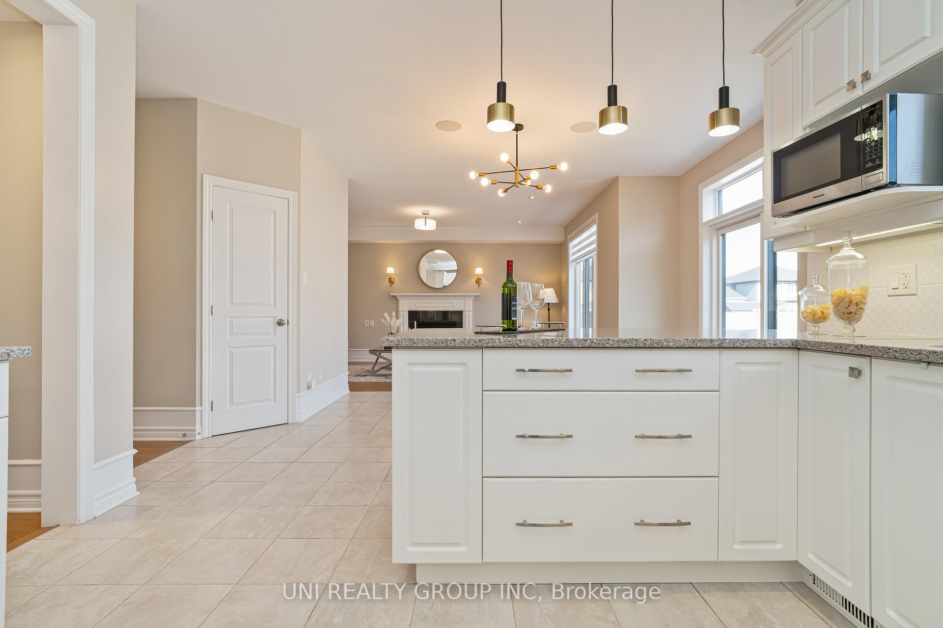 Photo 8 of 172 Cambie Road, Ottawa, Riverside South/Gloucester Glen — HOMEH