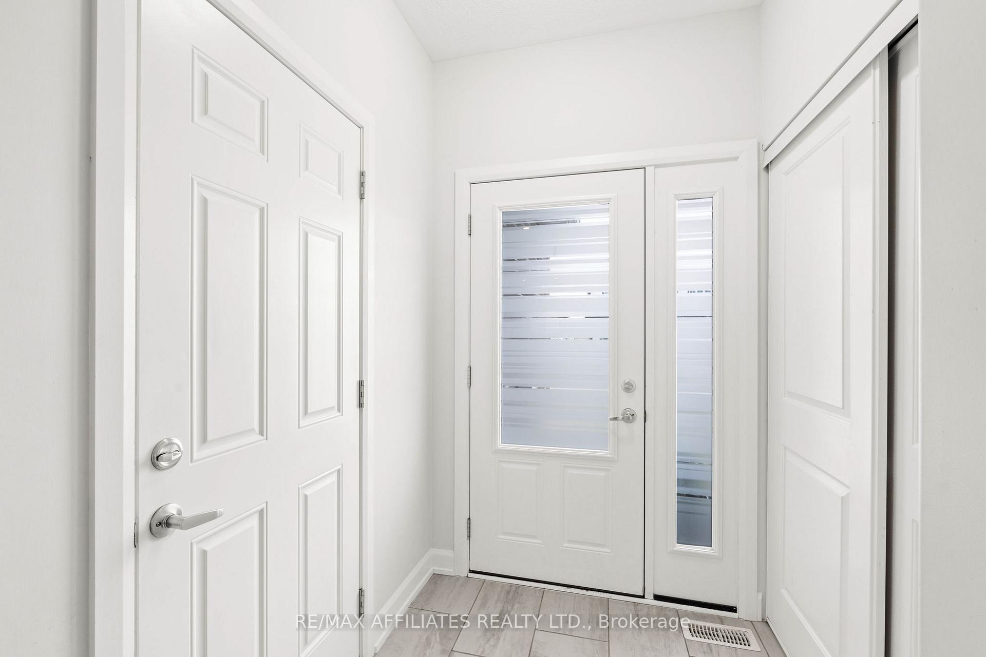 Photo 3 of 78 Stonehaven Way, Arnprior — HOMEH