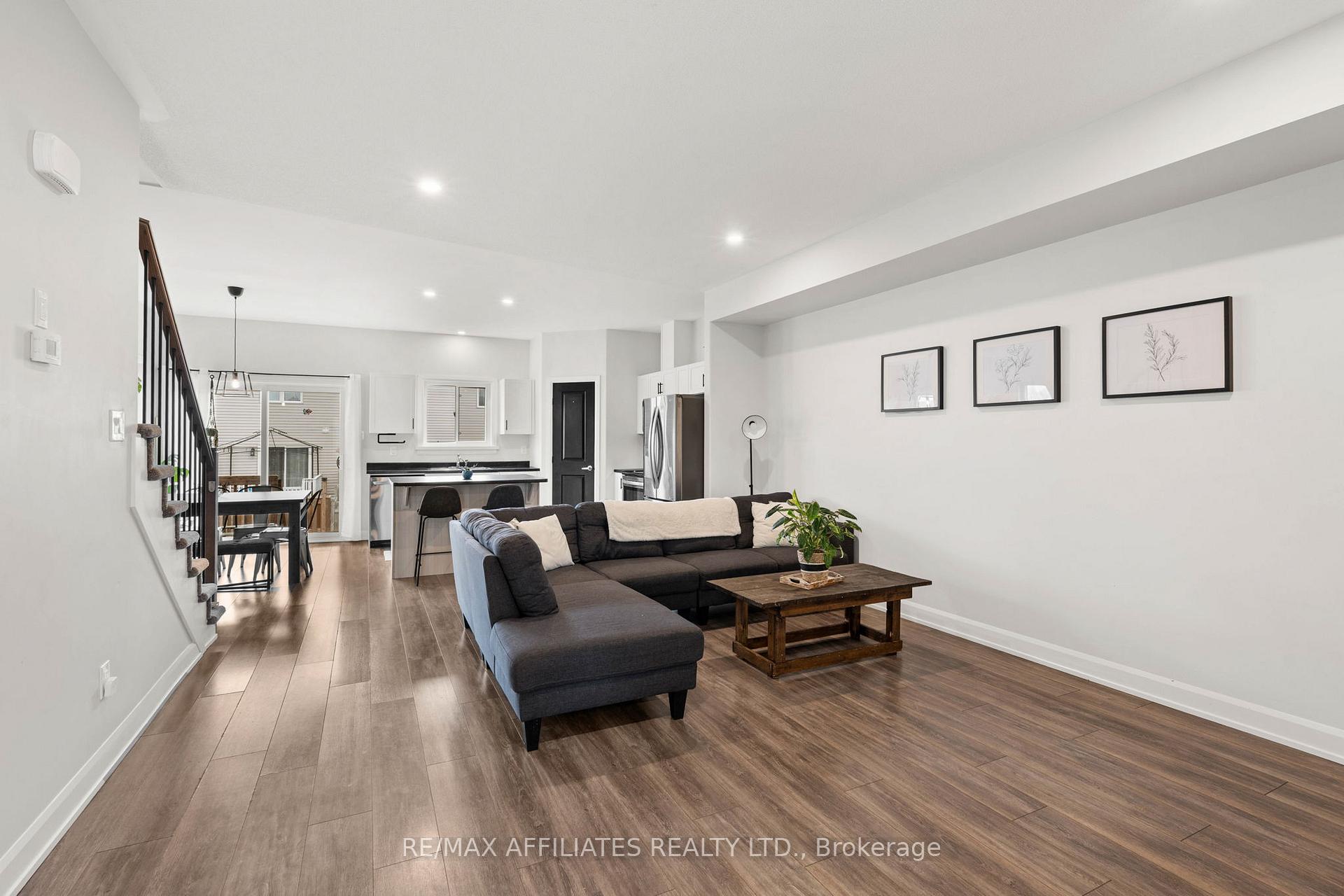 Photo 4 of 78 Stonehaven Way, Arnprior — HOMEH