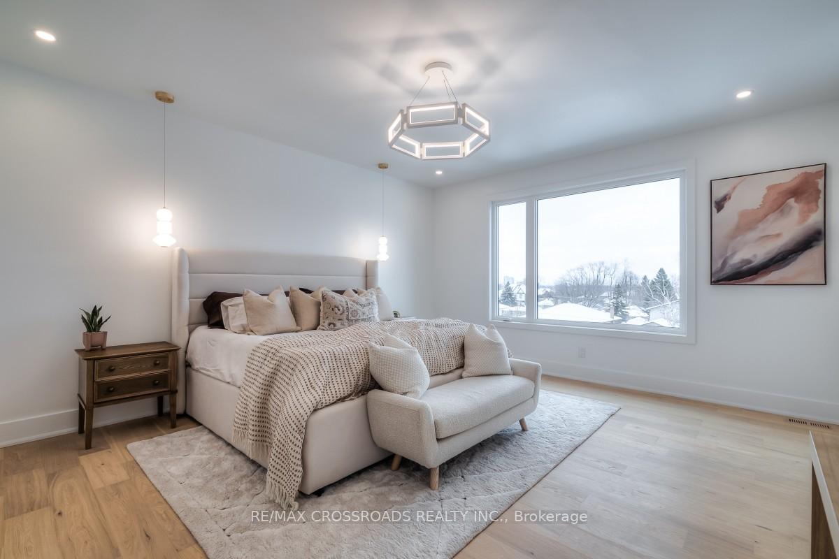 Photo 17 of 696 Hillview Crescent, Pickering, West Shore — HOMEH