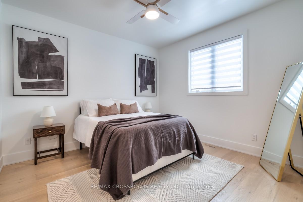 Photo 25 of 696 Hillview Crescent, Pickering, West Shore — HOMEH