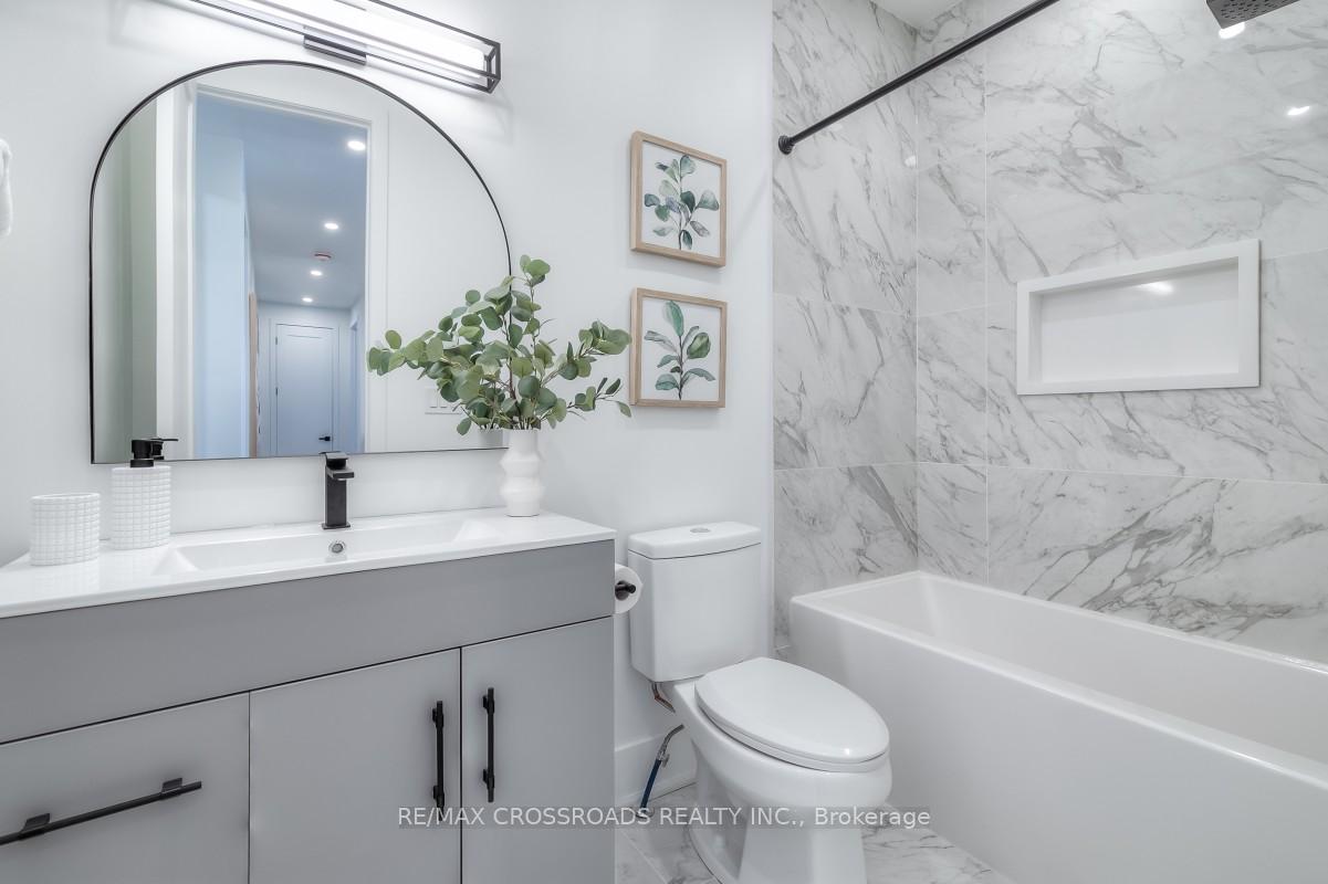 Photo 29 of 696 Hillview Crescent, Pickering, West Shore — HOMEH