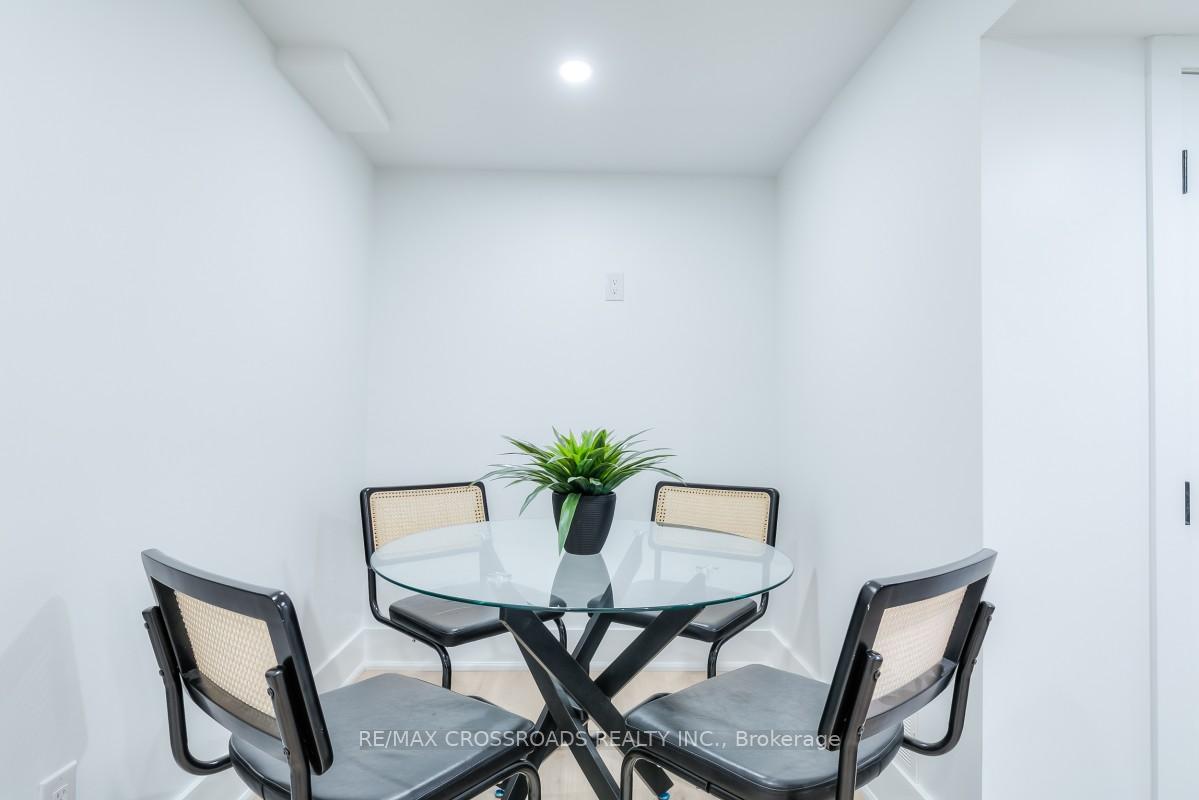Photo 35 of 696 Hillview Crescent, Pickering, West Shore — HOMEH