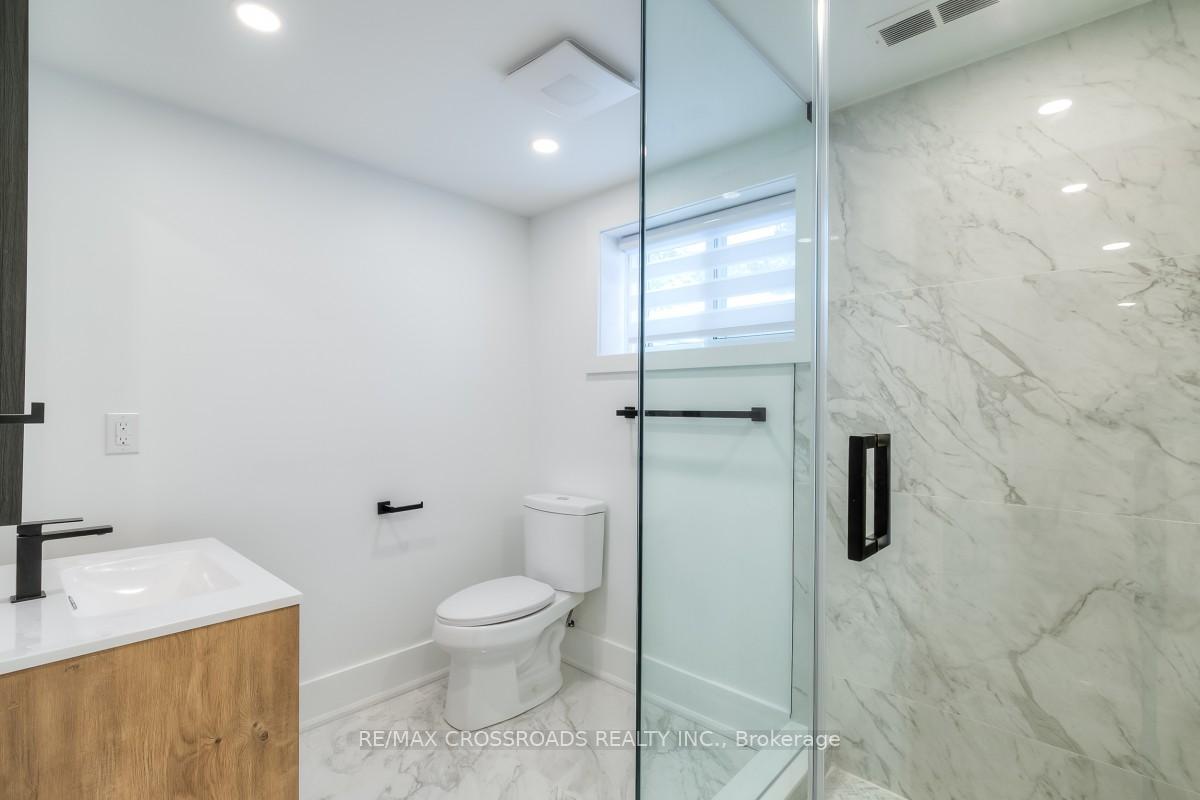 Photo 37 of 696 Hillview Crescent, Pickering, West Shore — HOMEH