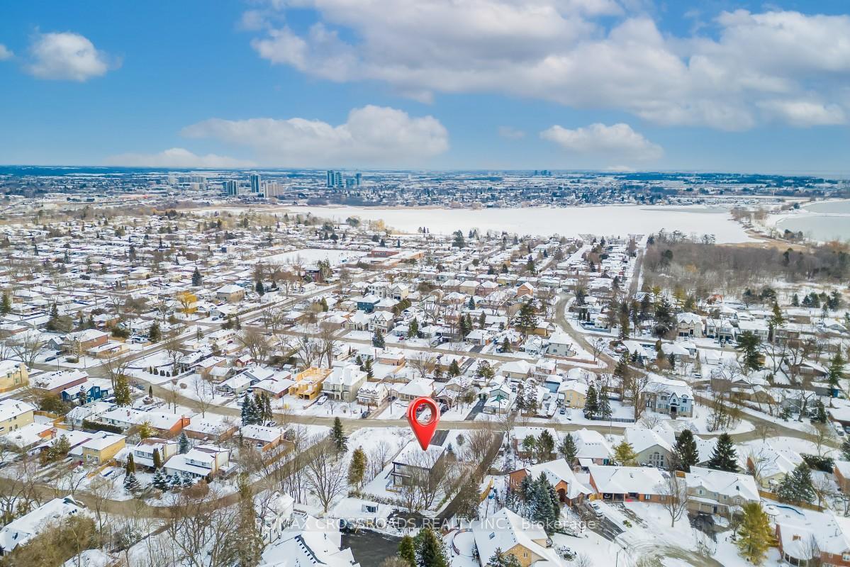Photo 49 of 696 Hillview Crescent, Pickering, West Shore — HOMEH