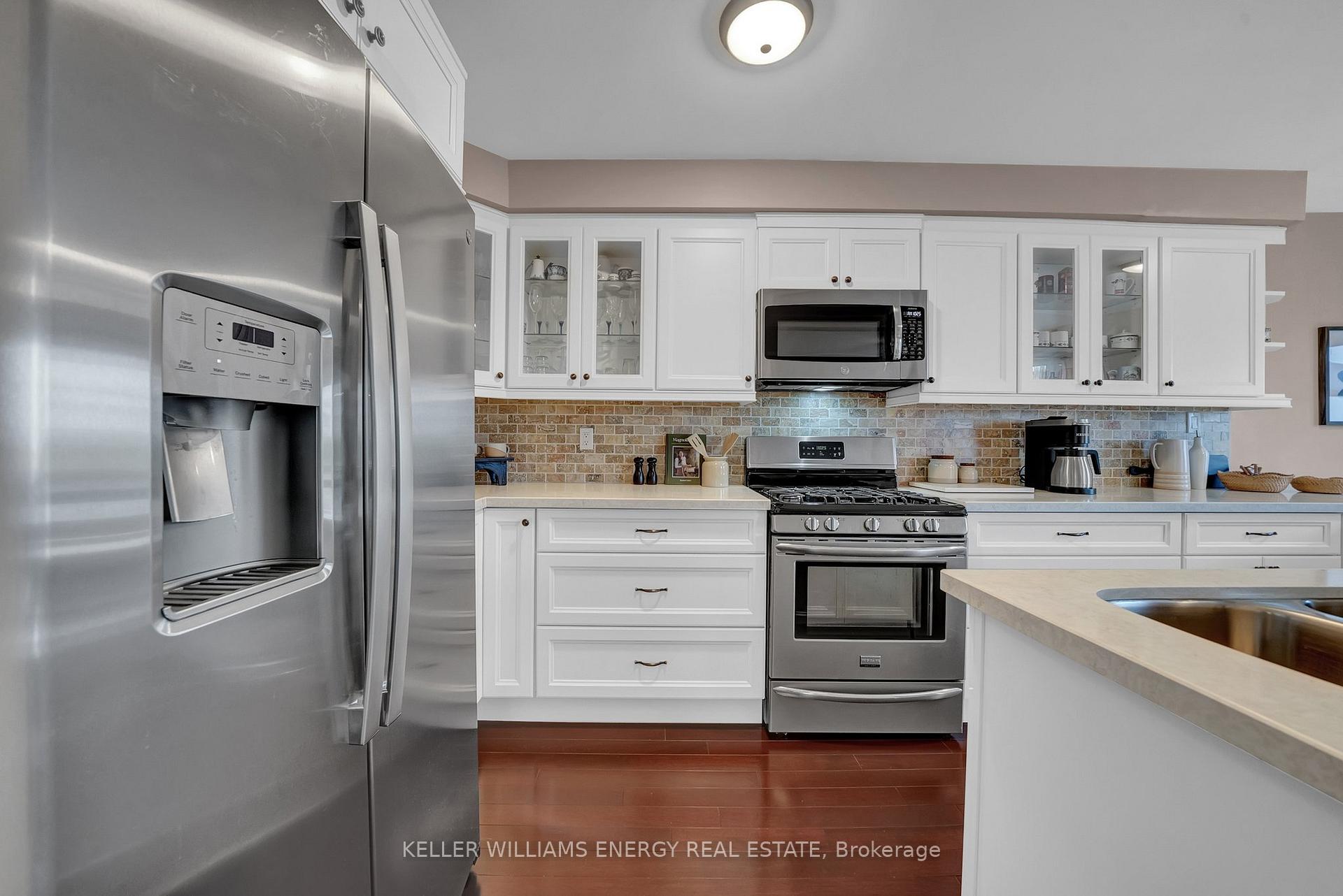 Photo 6 of 120 Hibbard Drive, Ajax, Central — HOMEH