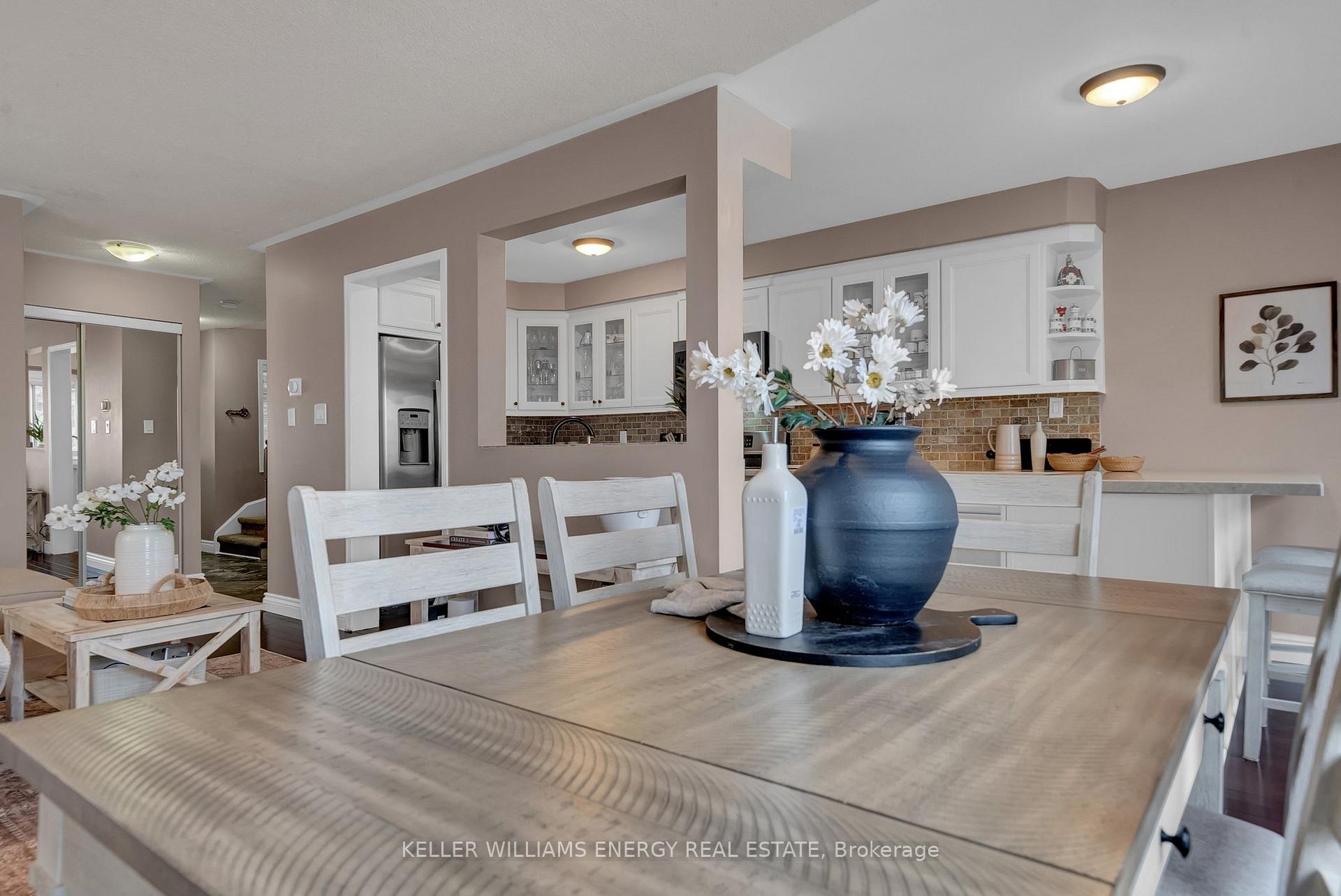 Photo 11 of 120 Hibbard Drive, Ajax, Central — HOMEH