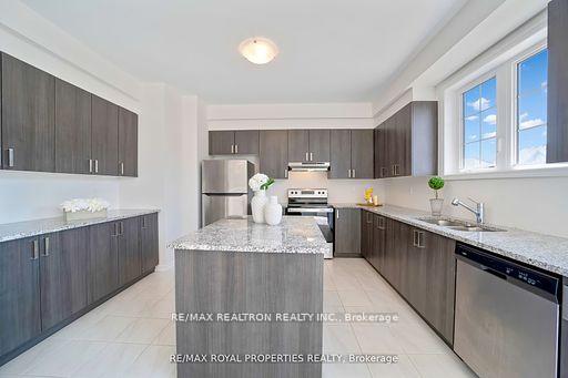 Photo 11 of 352 Coronation Road, Whitby, Rural Whitby — HOMEH