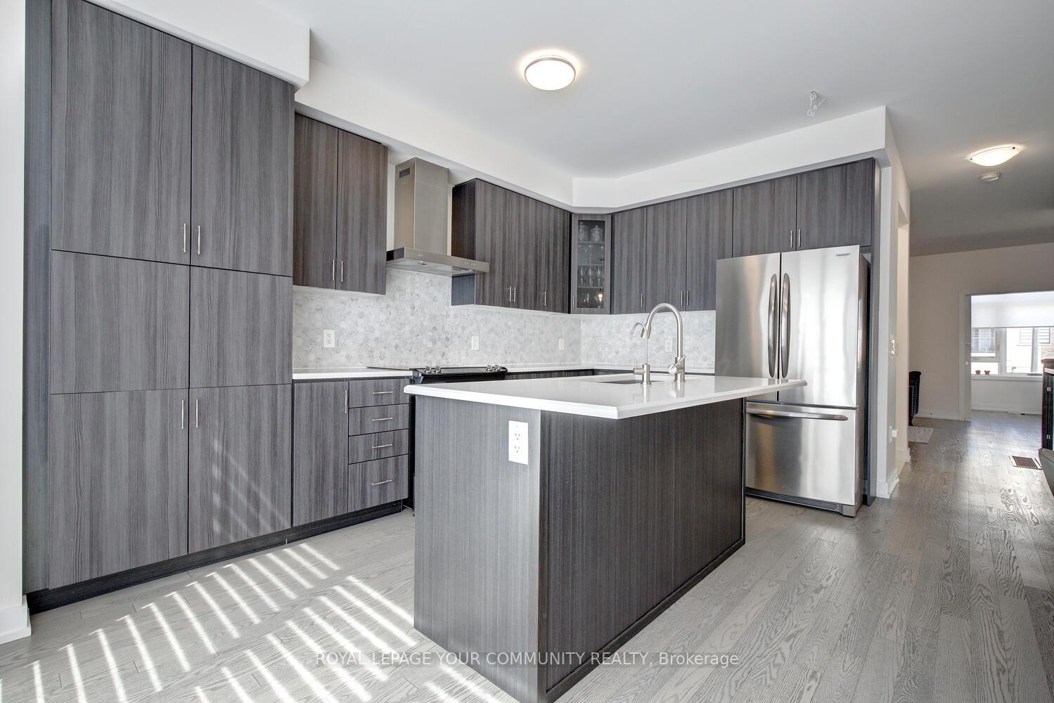 Photo 24 of 16 Glenngarry Crescent, Vaughan, Rural Vaughan — HOMEH
