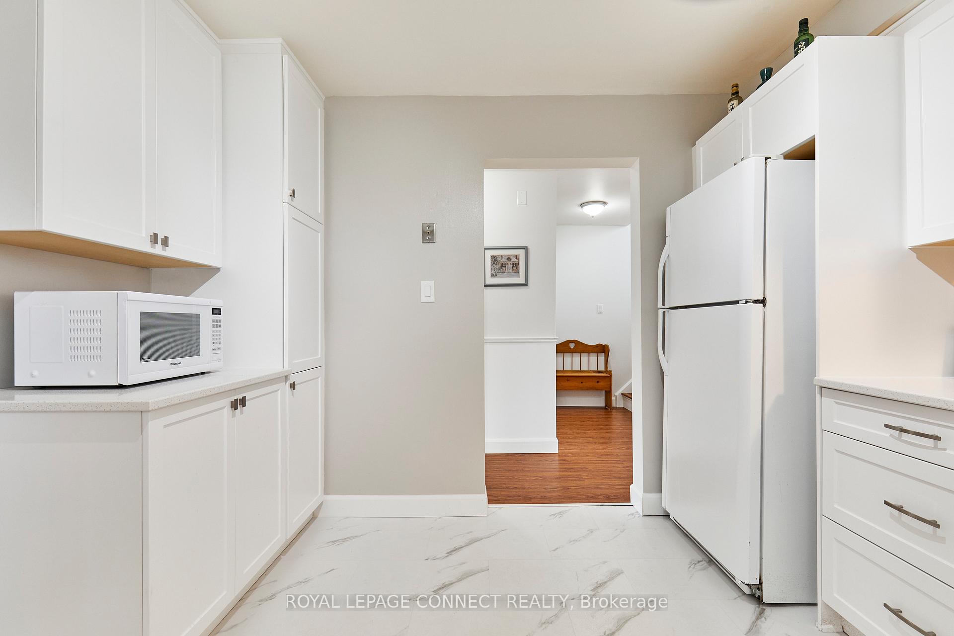Photo 13 of 1583 Alwin Circle, Pickering, Village East — HOMEH
