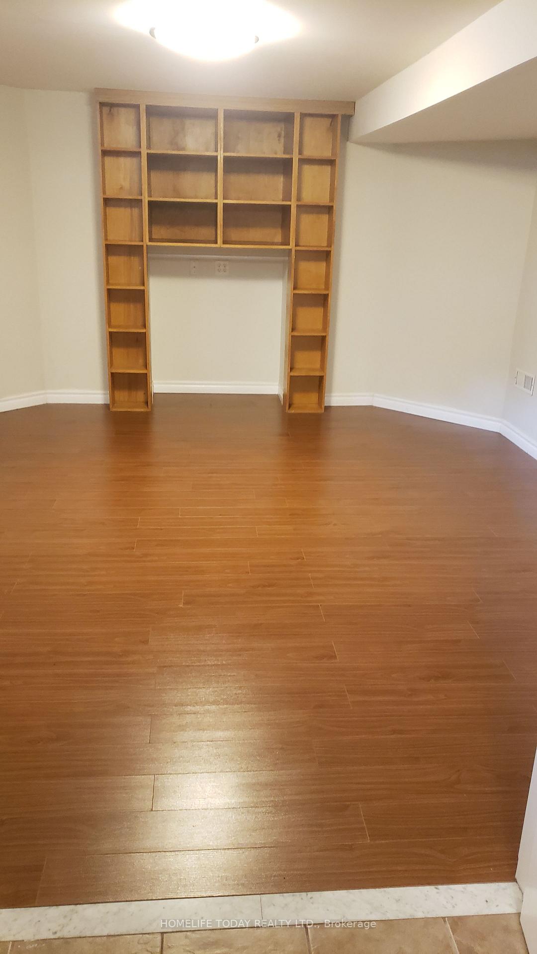 Photo 4 of Unit Bsmt, 320 Forest Run Boulevard, Vaughan, Patterson — HOMEH