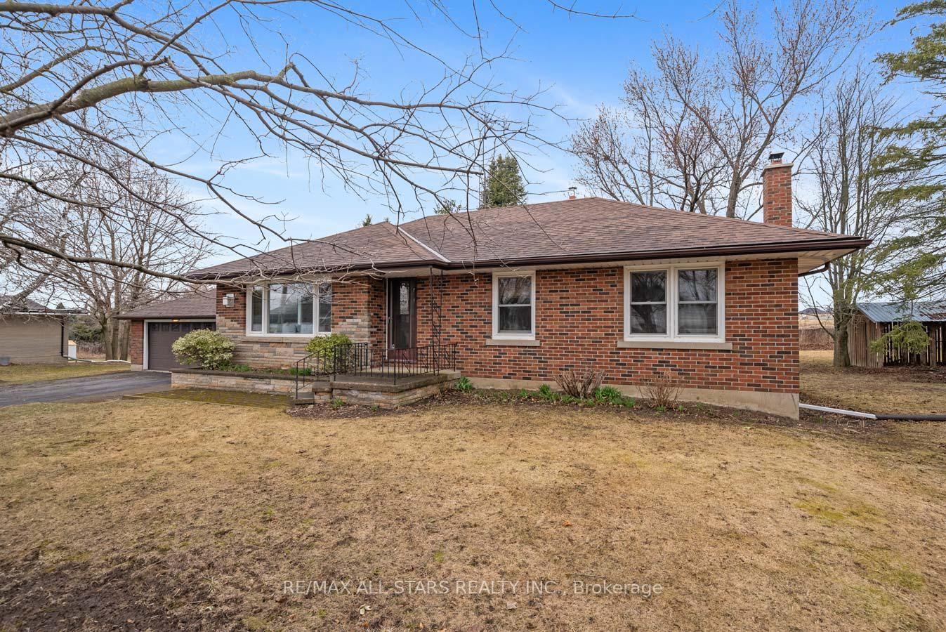 Photo 2 of 1718 Lane Street, Pickering, Rural Pickering — HOMEH
