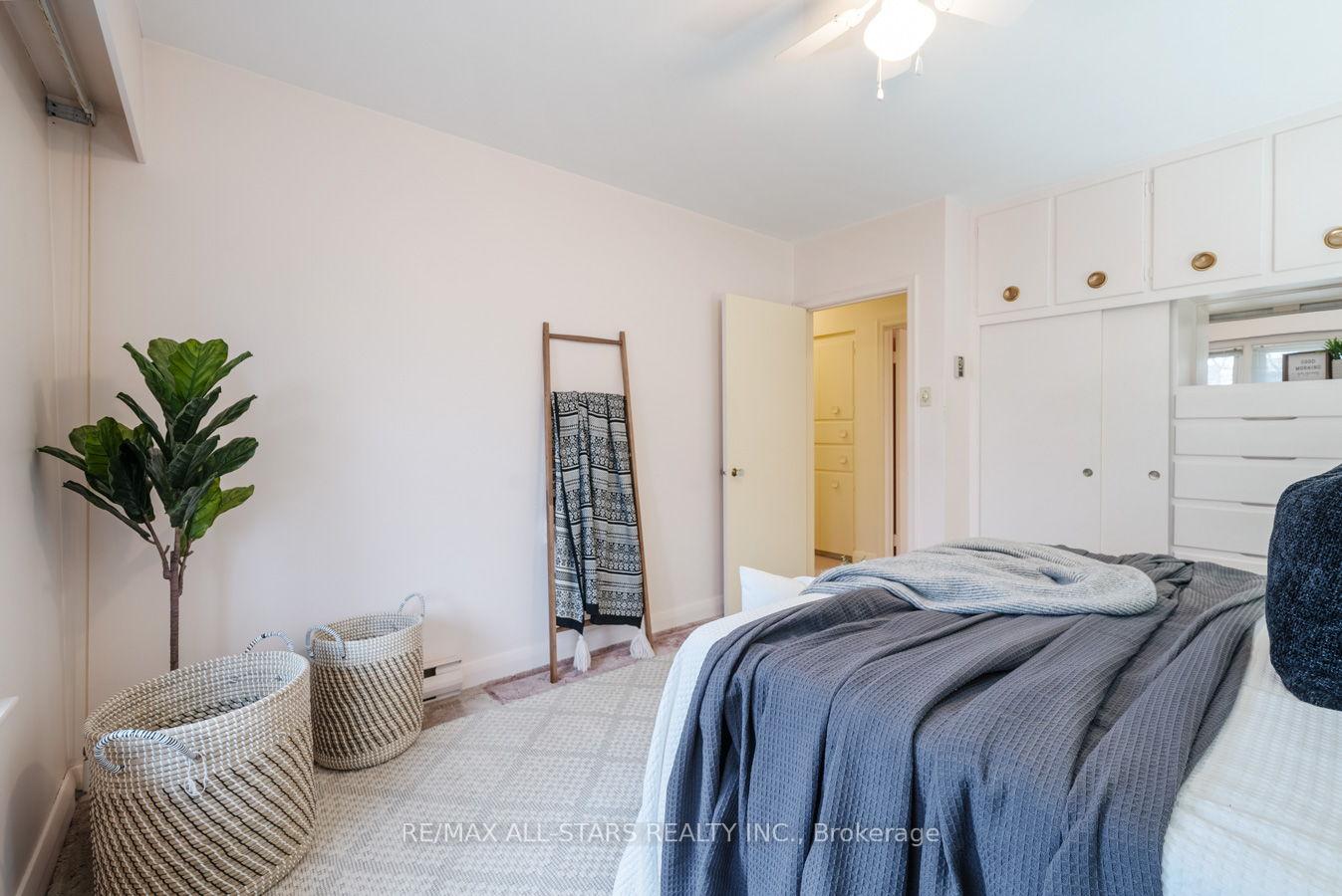 Photo 17 of 1718 Lane Street, Pickering, Rural Pickering — HOMEH