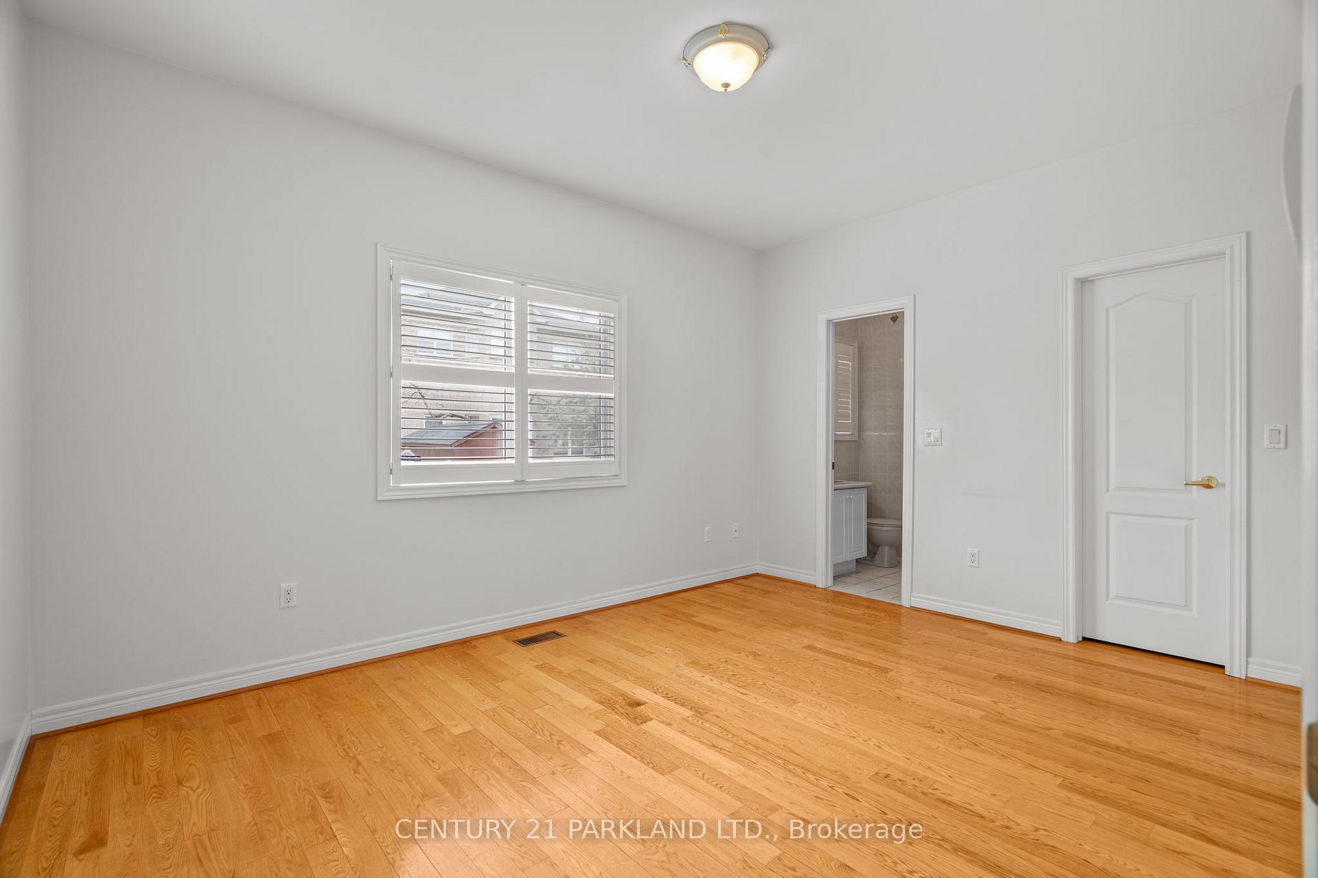 Photo 12 of 7 Vespucci Drive, Vaughan, Maple — HOMEH