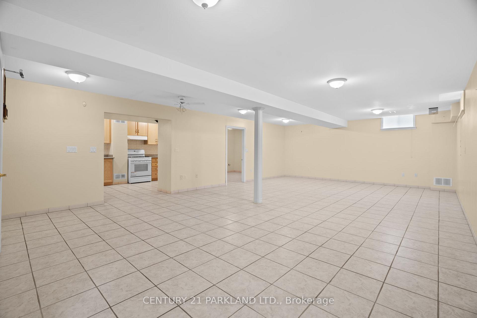 Photo 14 of 7 Vespucci Drive, Vaughan, Maple — HOMEH