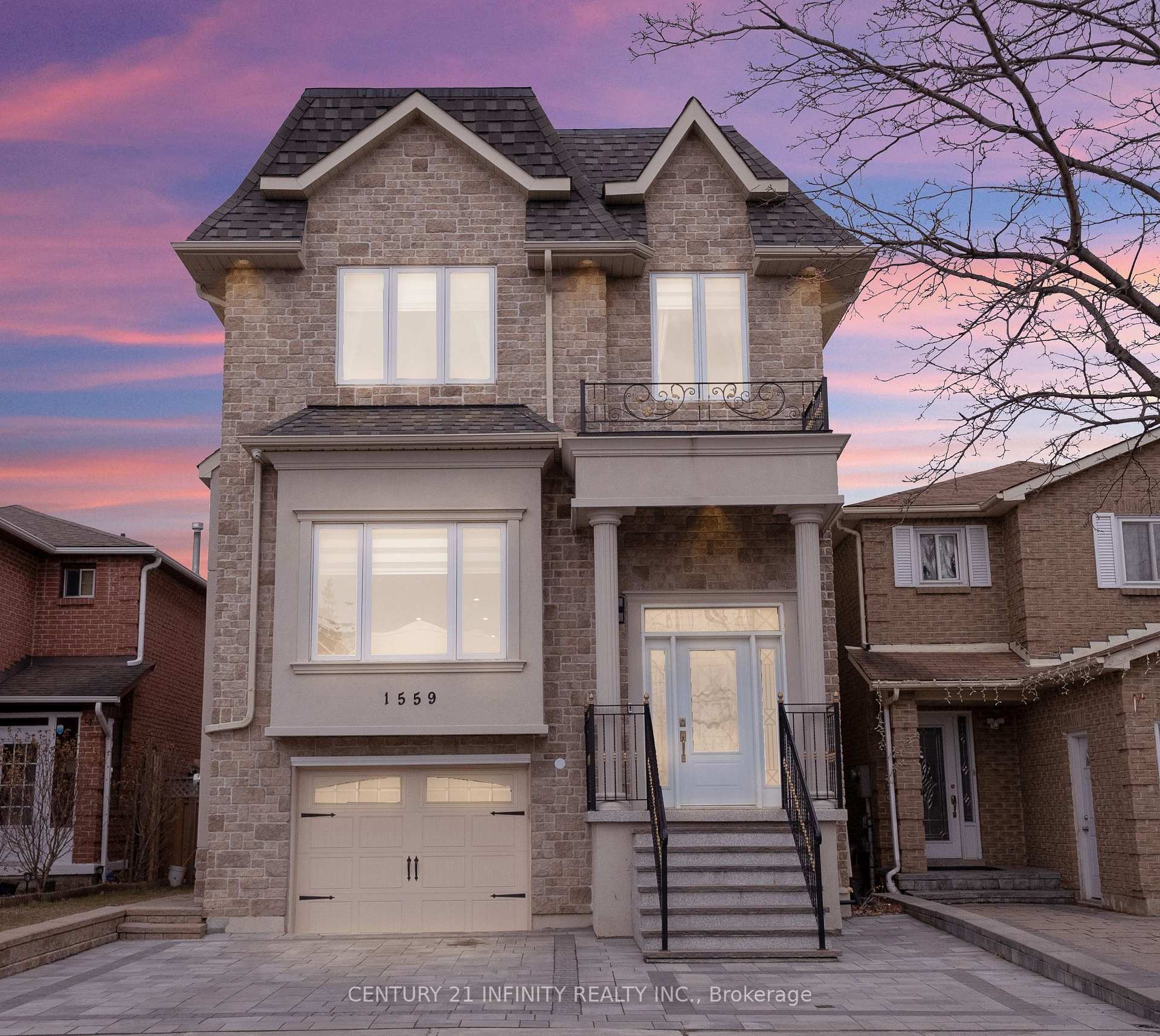 Front of 1559 Marshcourt Drive