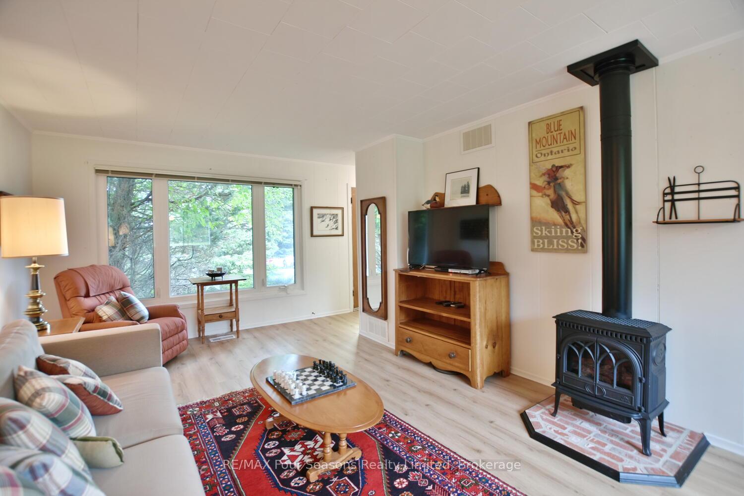 Photo 17 of 209540 Highway 26 W, Blue Mountains — HOMEH