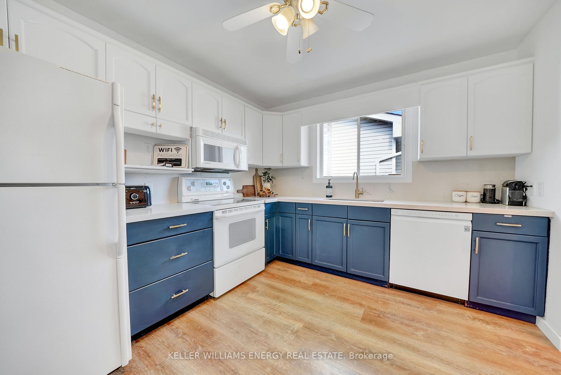 Photo 11 of 27 First Avenue, Prince Edward County, Wellington Ward — HOMEH