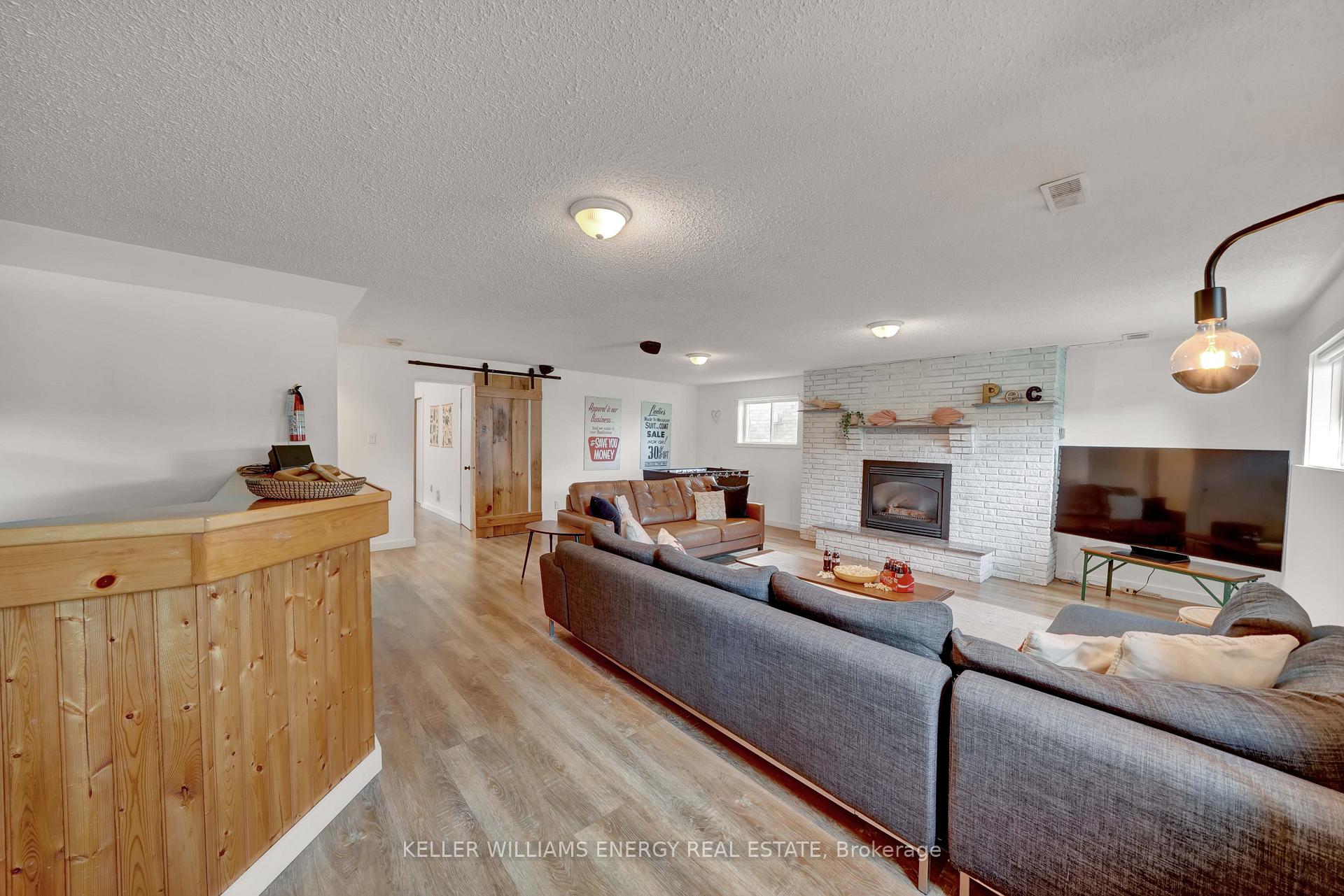 Photo 23 of 27 First Avenue, Prince Edward County, Wellington Ward — HOMEH