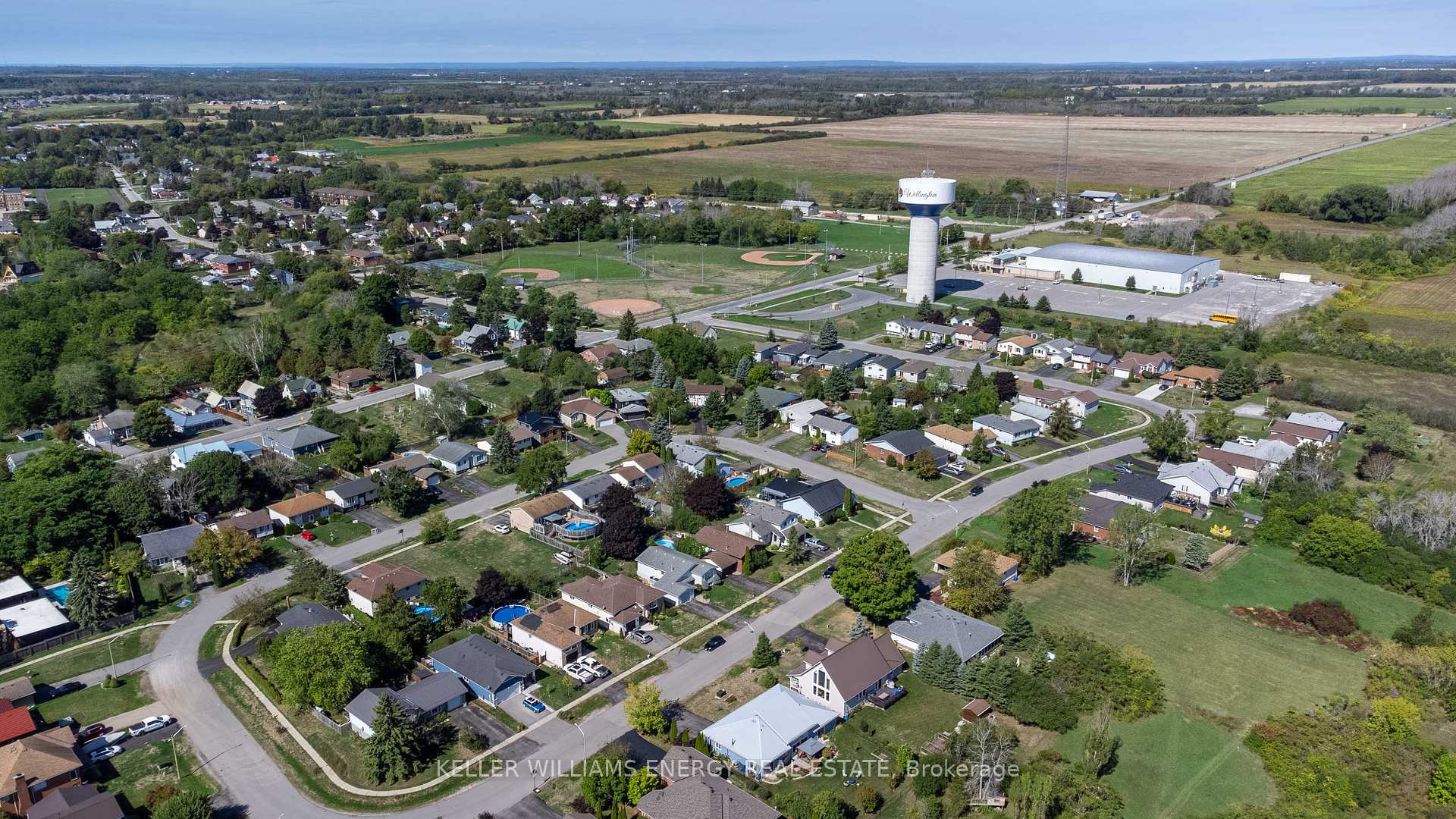 Photo 41 of 27 First Avenue, Prince Edward County, Wellington Ward — HOMEH
