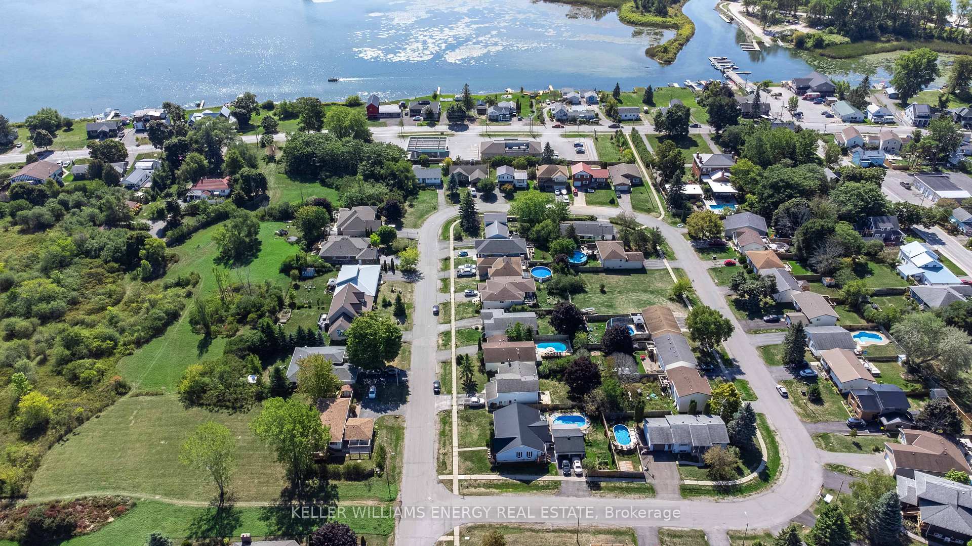 Photo 42 of 27 First Avenue, Prince Edward County, Wellington Ward — HOMEH