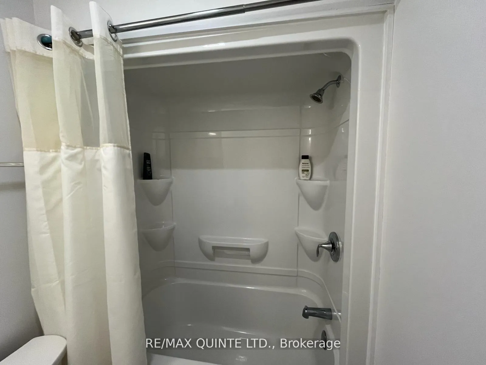 Photo 22 of 54 Campbell Crescent, Prince Edward County, North Marysburg Ward — HOMEH